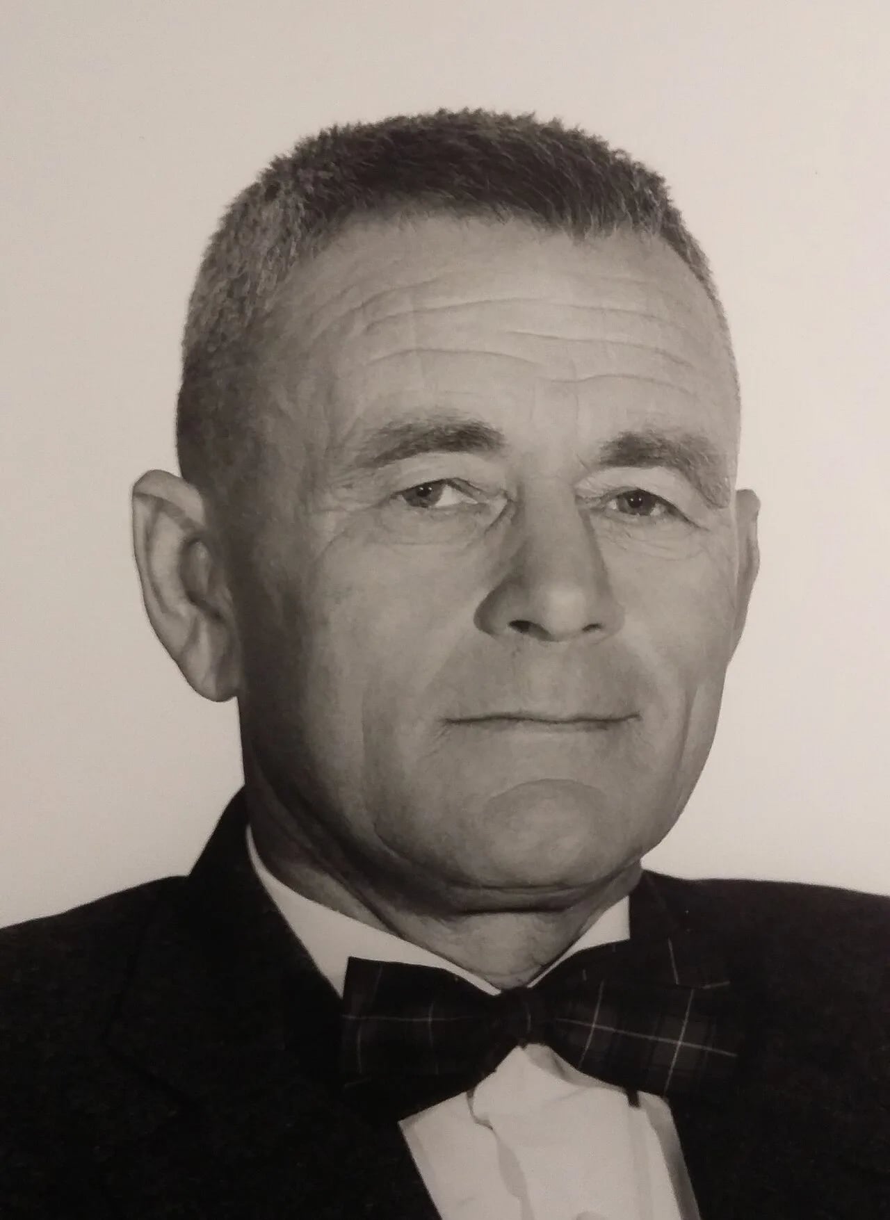 Porträt von Walter Baechi (1909–1989) – Gedenkseite