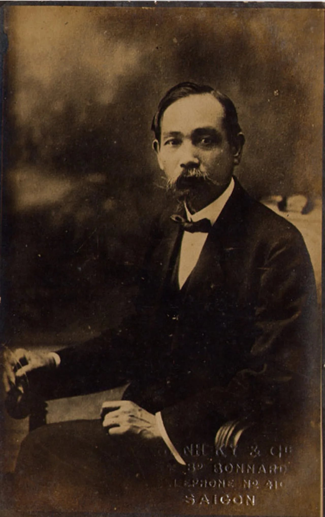 Portrait of Phan Chu Trinh (1872–1926) – memorial page
