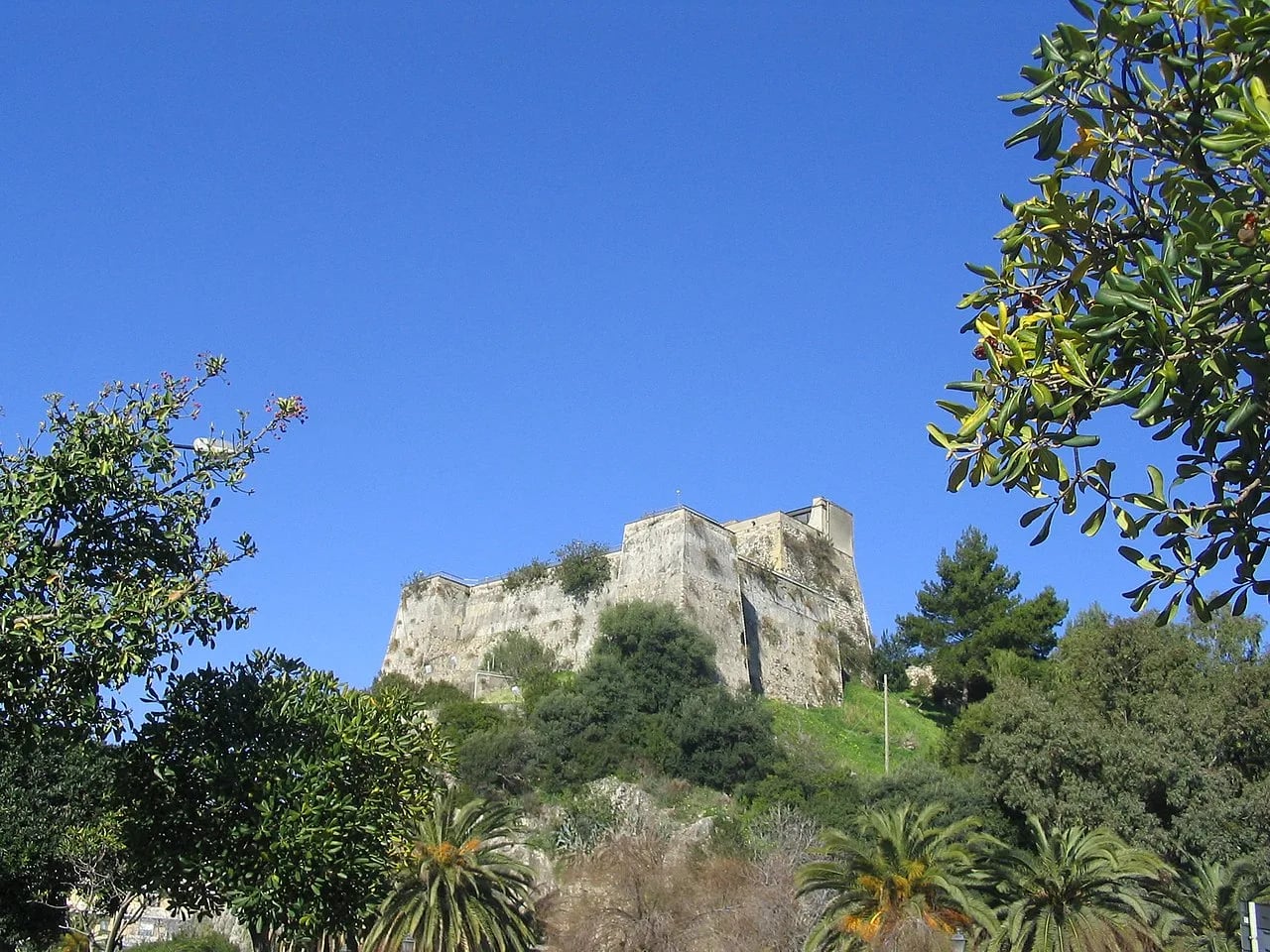 Portrait of Guaifer of Salerno (835–880) – memorial page