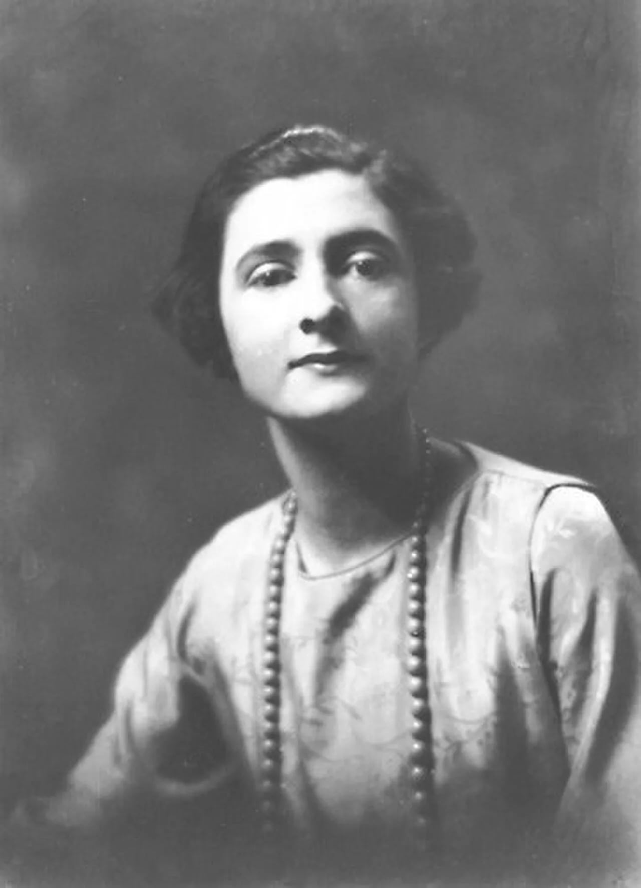 Portrait of Mercedes de Acosta (1892–1968) – memorial page