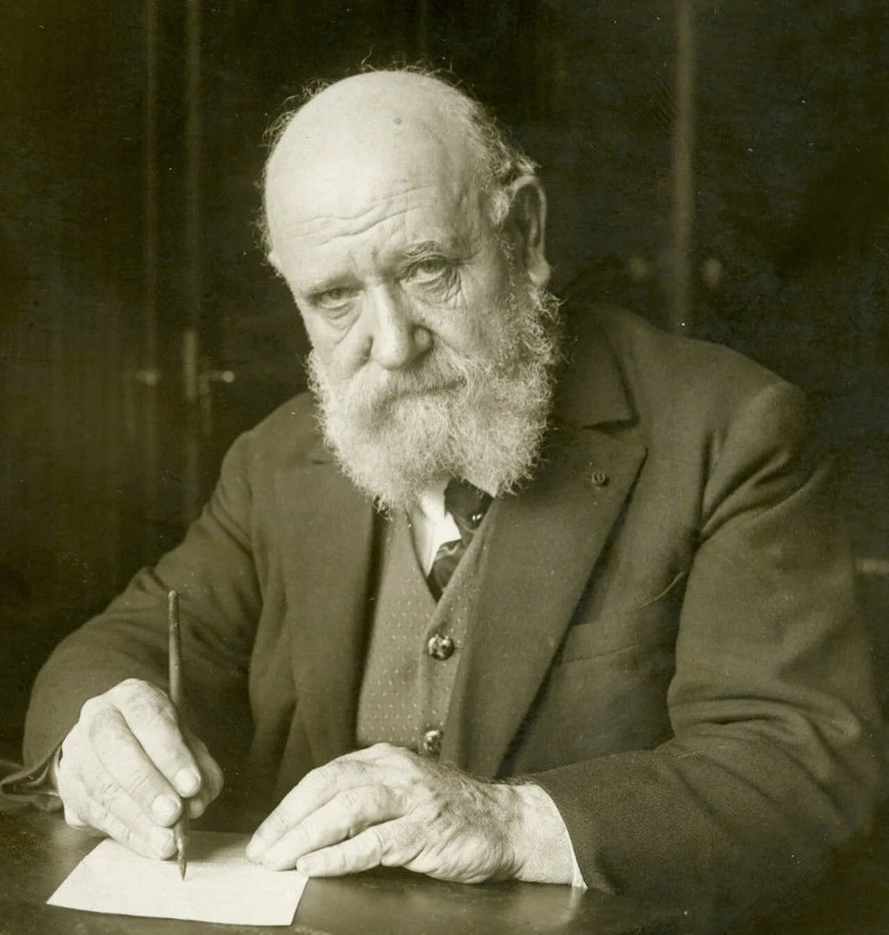 Porträt von Charles Le Goffic (1863–1932) – Gedenkseite