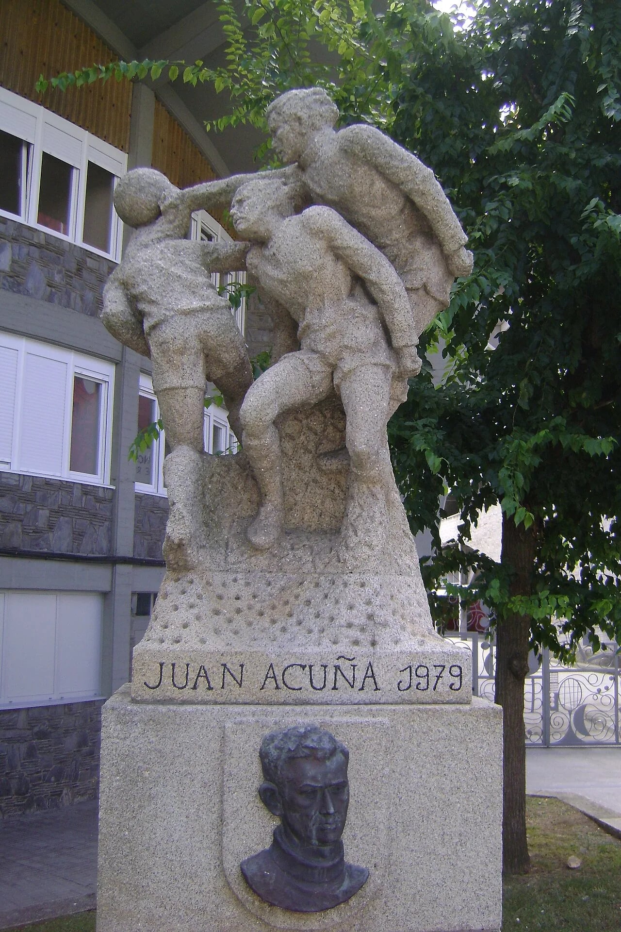 Porträt von Juan Acuña (1923–2001) – Gedenkseite