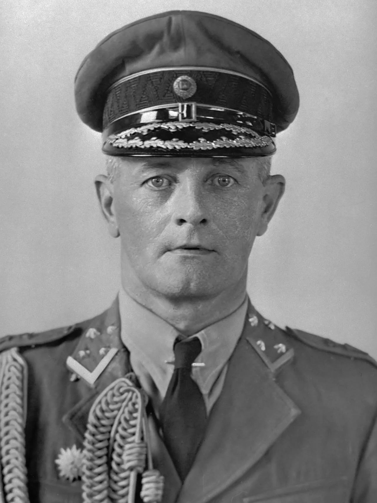 Portrait of Ludolph Hendrik van Oyen (1898–1953) – memorial page