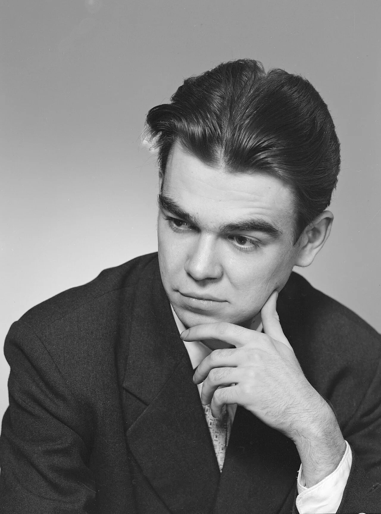 Porträt von Pentti Saarikoski (1937–1983) – Gedenkseite