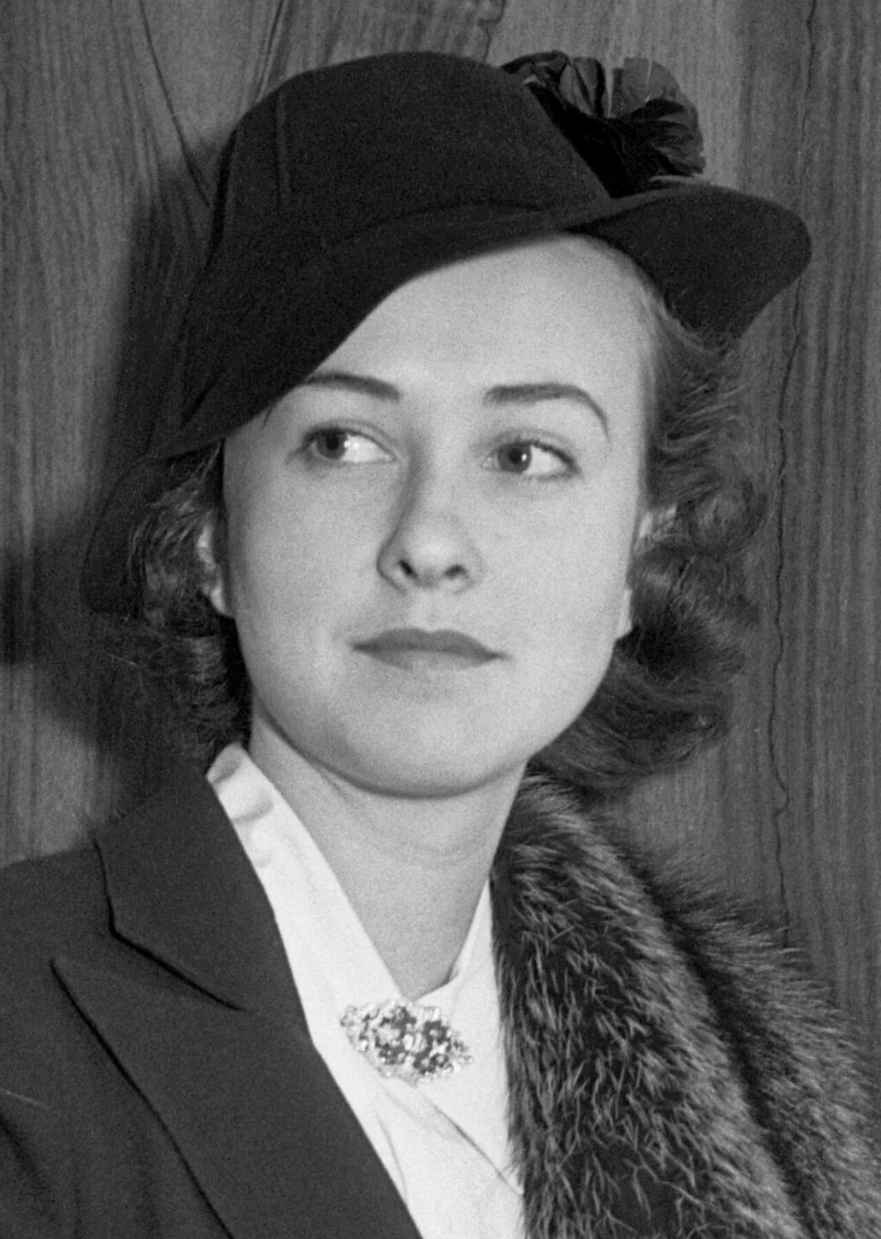 Porträt von Margaret Lindsay (1910–1981) – Gedenkseite