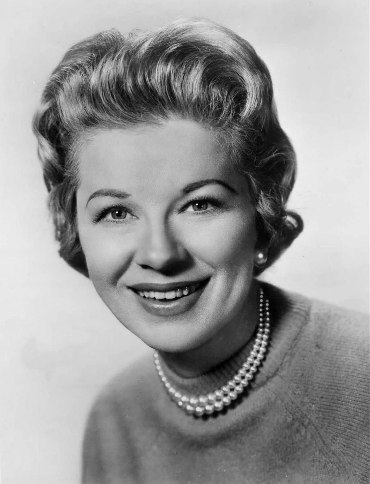Porträt von Glenda Farrell (1904–1971) – Gedenkseite