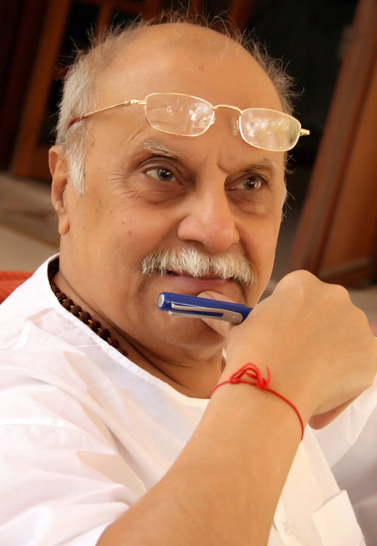 Porträt von Ashwini Bhatt (1936–2012) – Gedenkseite