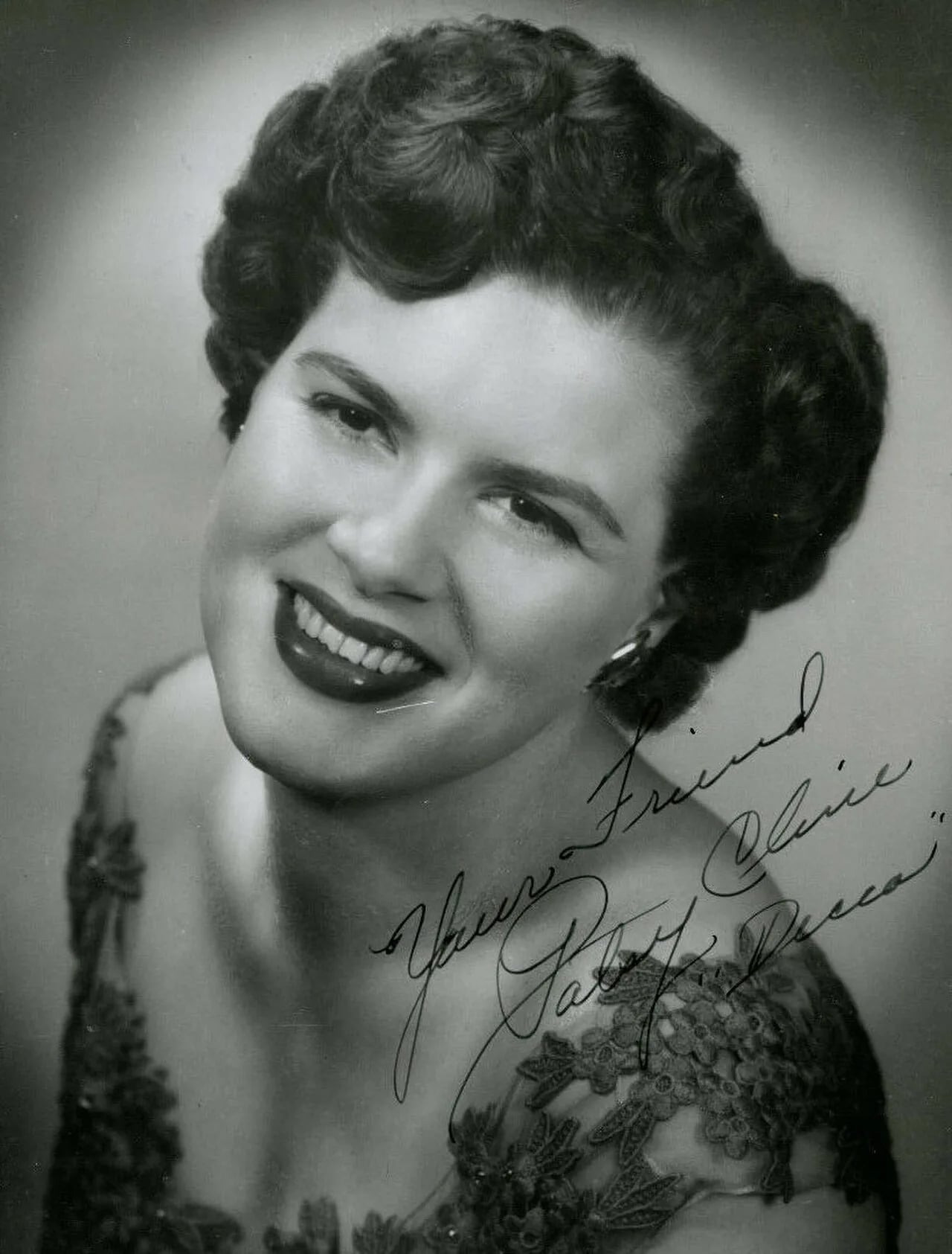 Portrait of Patsy Cline (1932–1963) – memorial page