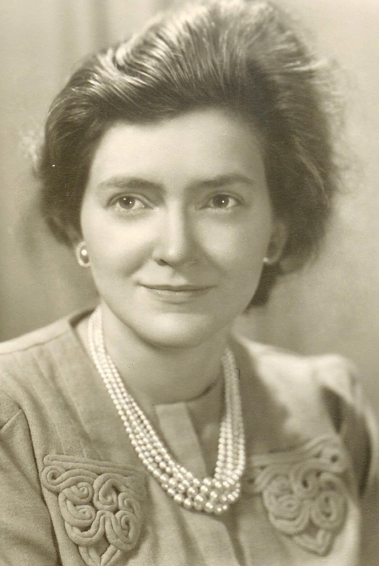 Portrait of Evangeline Walton (1907–1996) – memorial page
