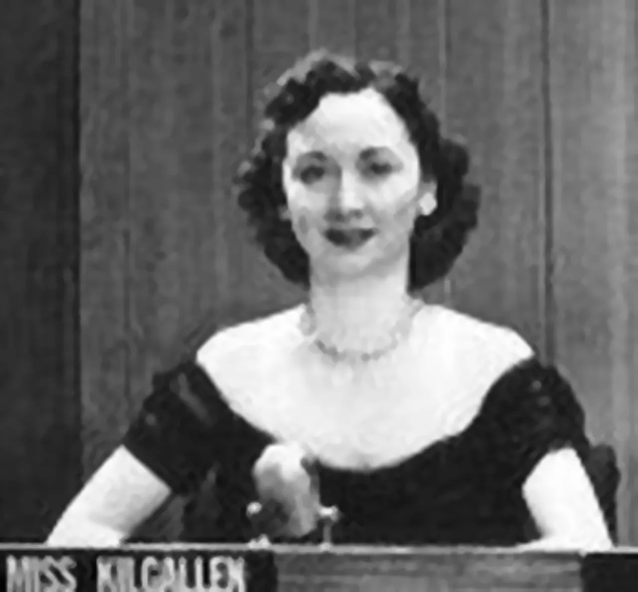 Portrait of Dorothy Kilgallen (1913–1965) – memorial page