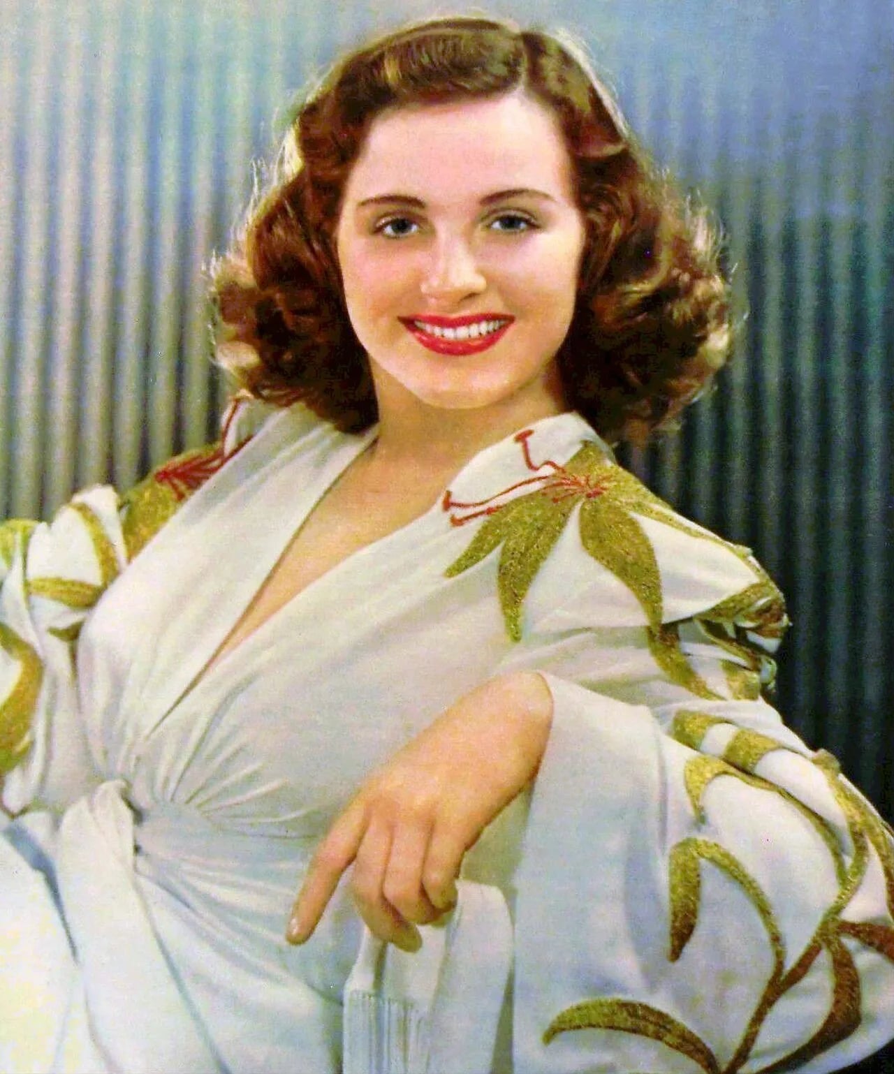 Porträt von Constance Moore (1920–2005) – Gedenkseite
