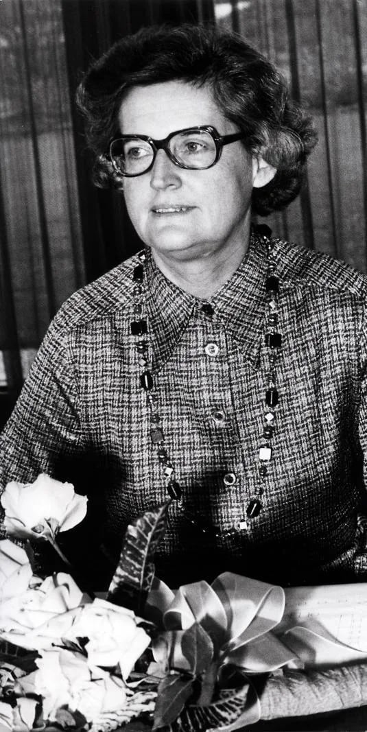 Portrait of Tineke Schilthuis (1921–2013) – memorial page