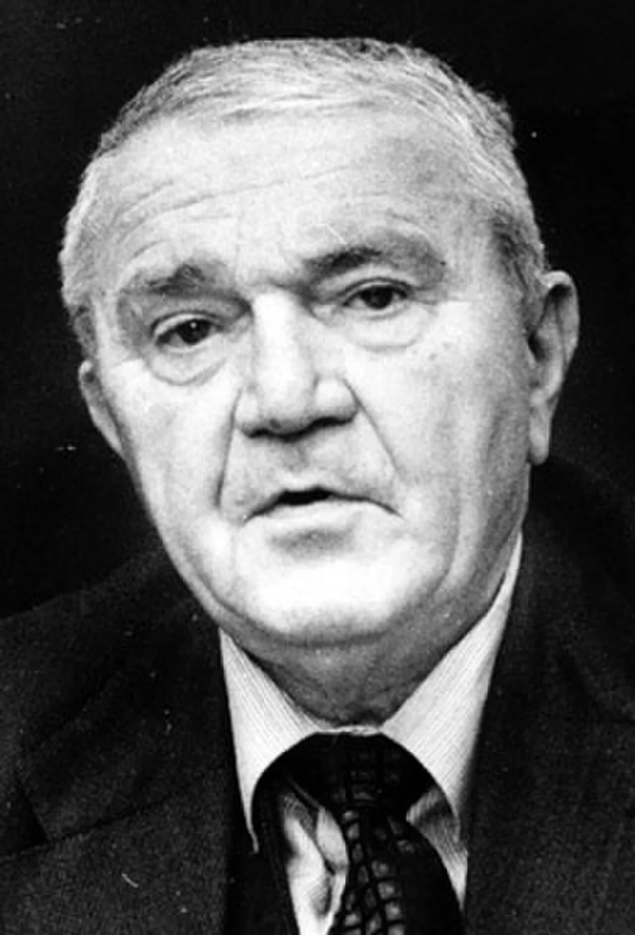 Porträt von Roger Bernard (1908–1997) – Gedenkseite