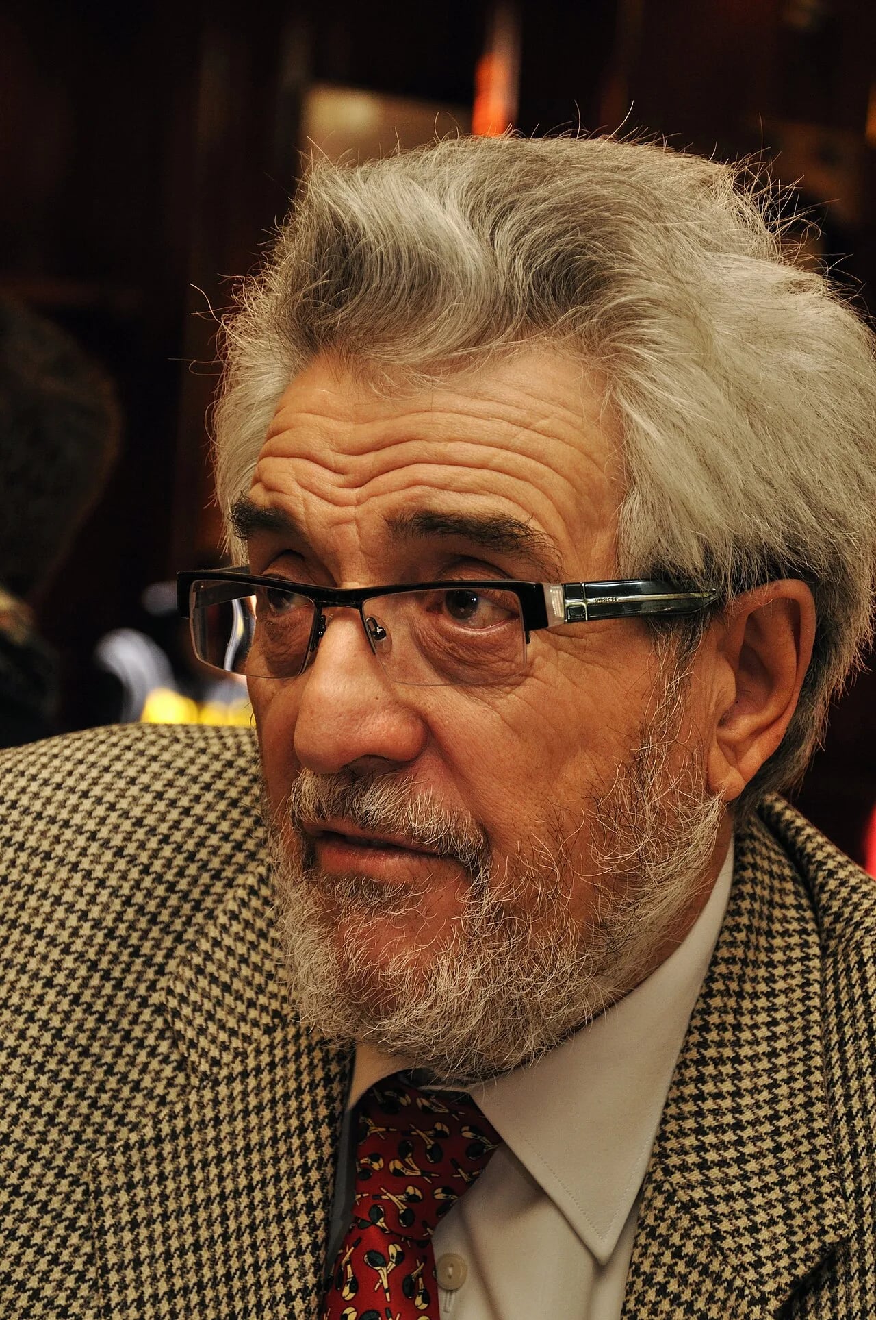 Porträt von Amando de Miguel (1937–2023) – Gedenkseite