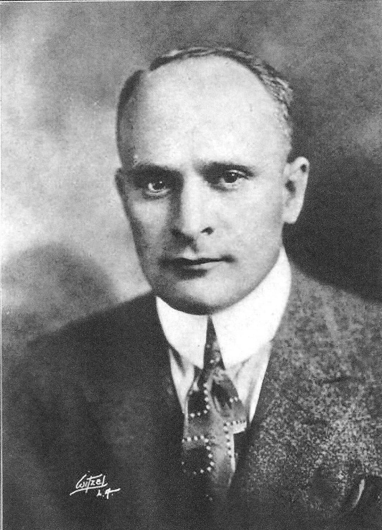 Portrait of C. Gardner Sullivan (1884–1965) – memorial page