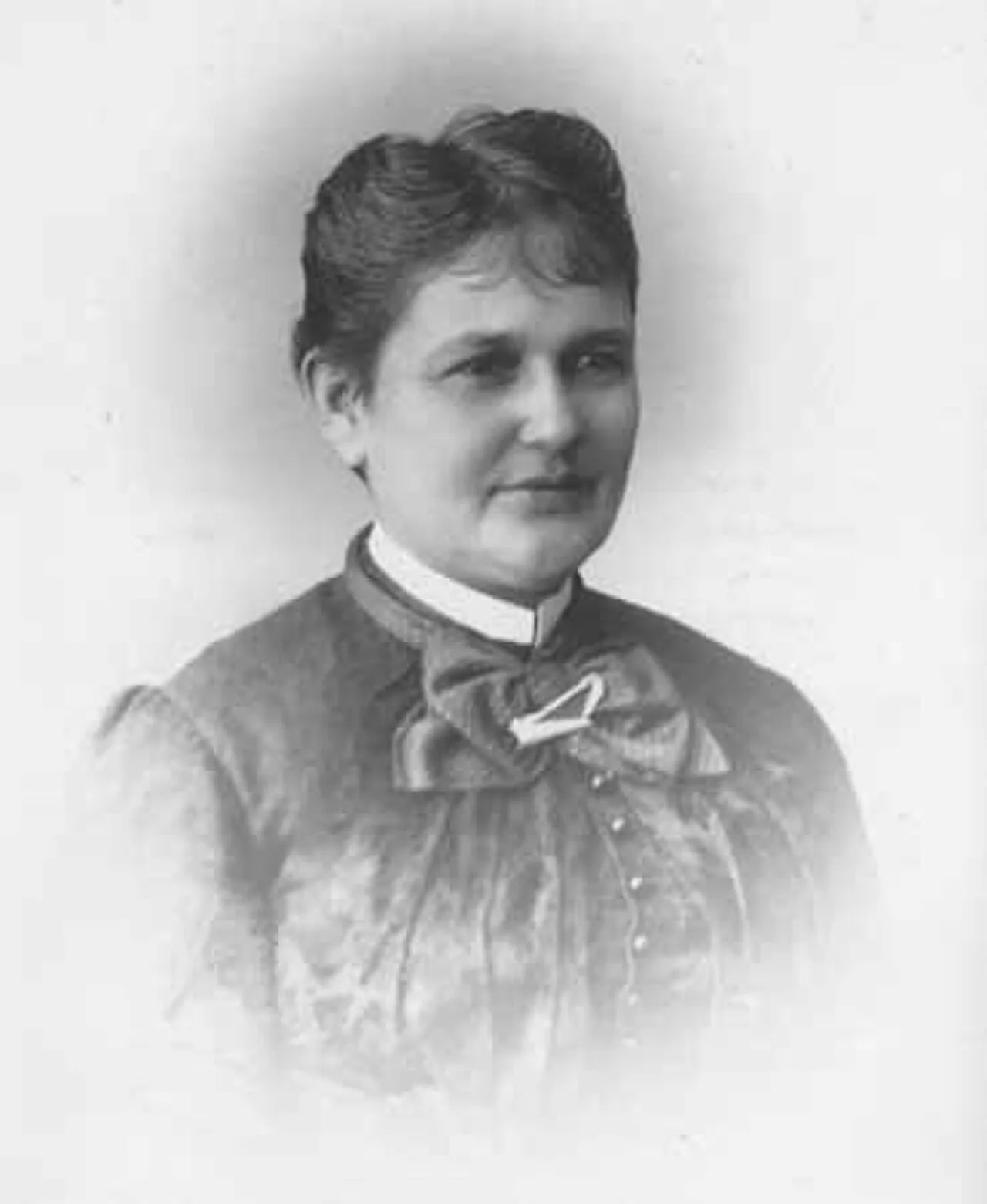 Portrait of Lola Rodríguez de Tió (1843–1924) – memorial page