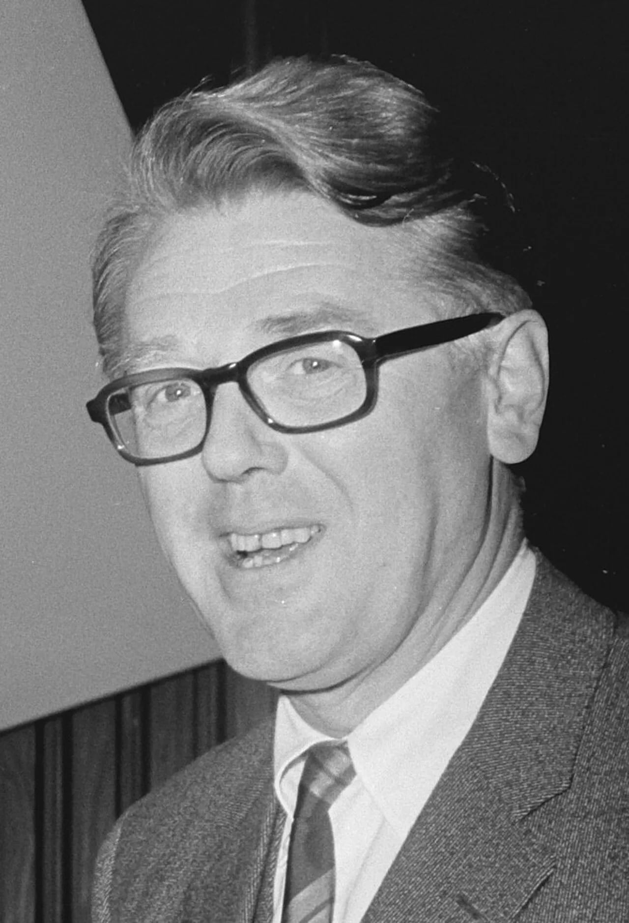 Portrait of Jelle Abma (1921–2009) – memorial page