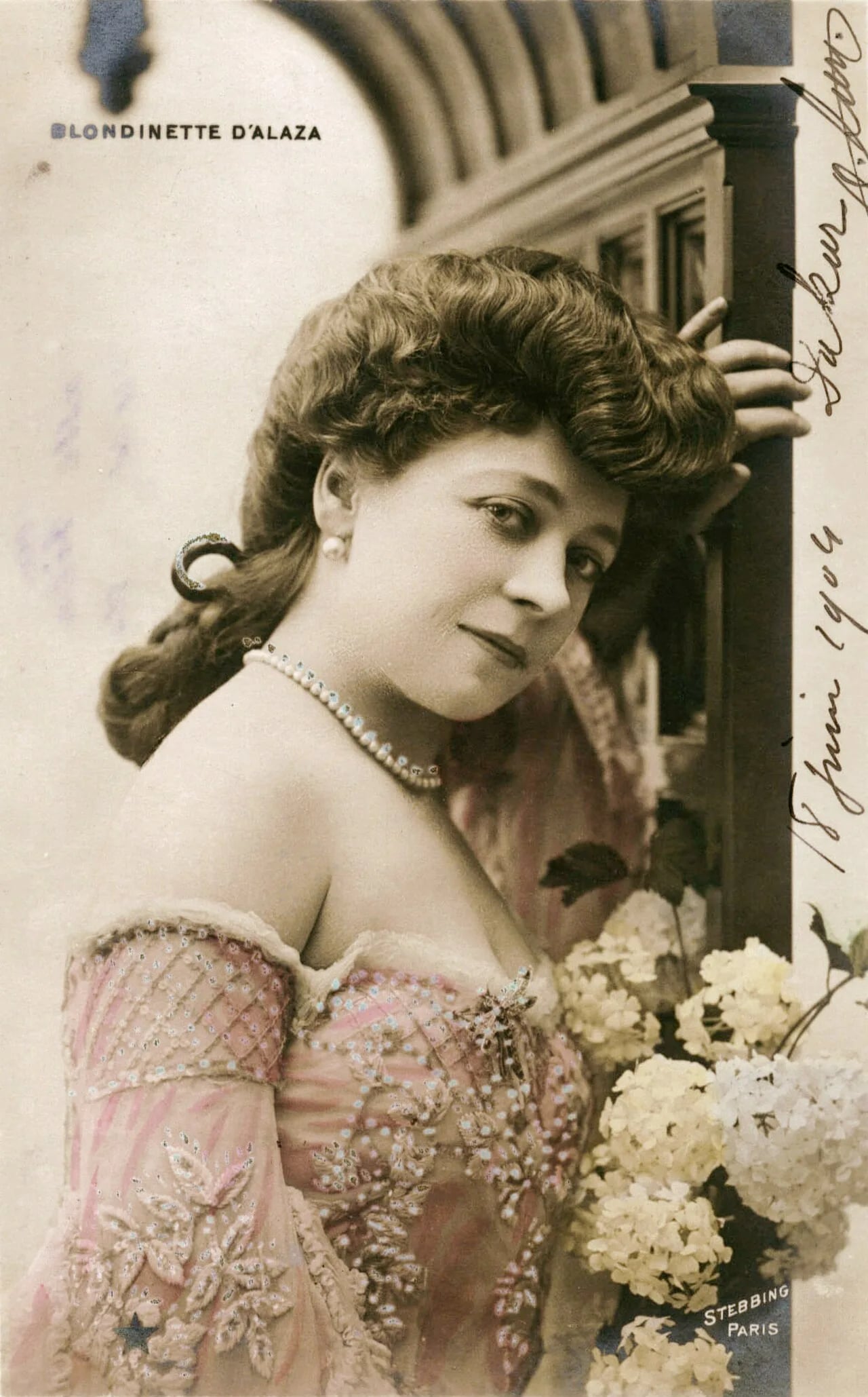 Portrait of Andrée d'Alaza (1878–1975) – memorial page