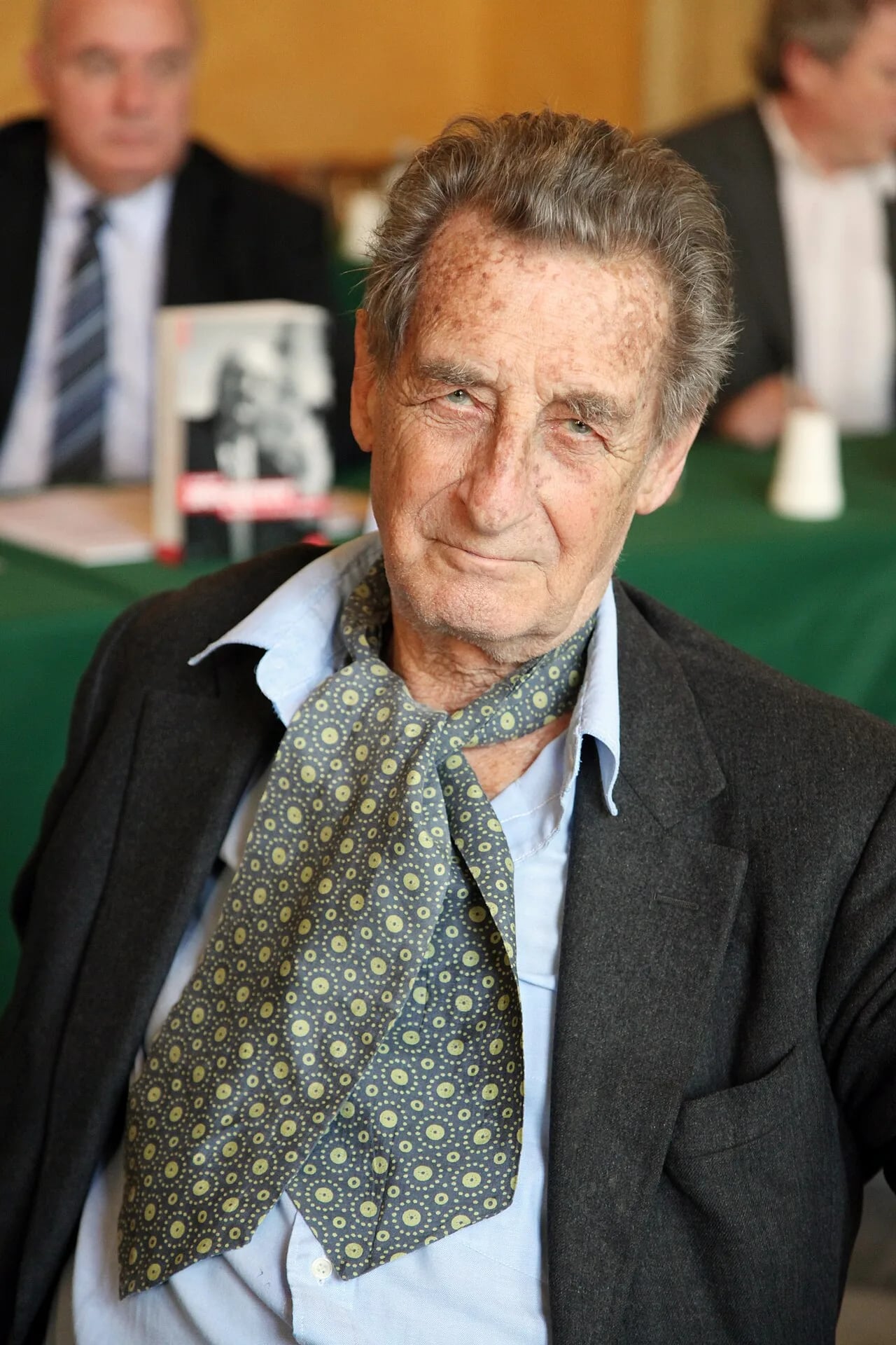 Porträt von Jean Lacouture (1921–2015) – Gedenkseite