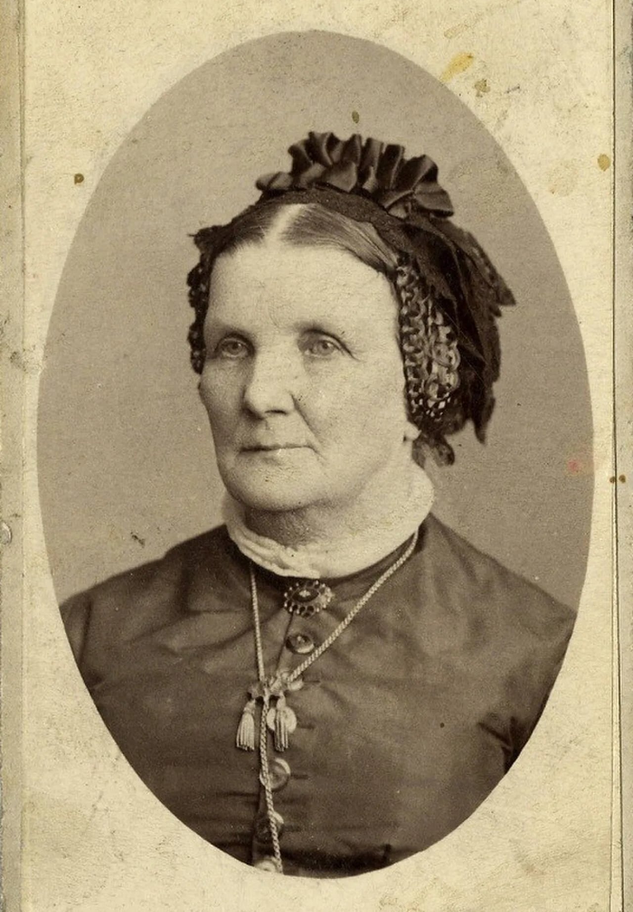 Portrait of Mary Isabella Hales Horne (1818–1905) – memorial page