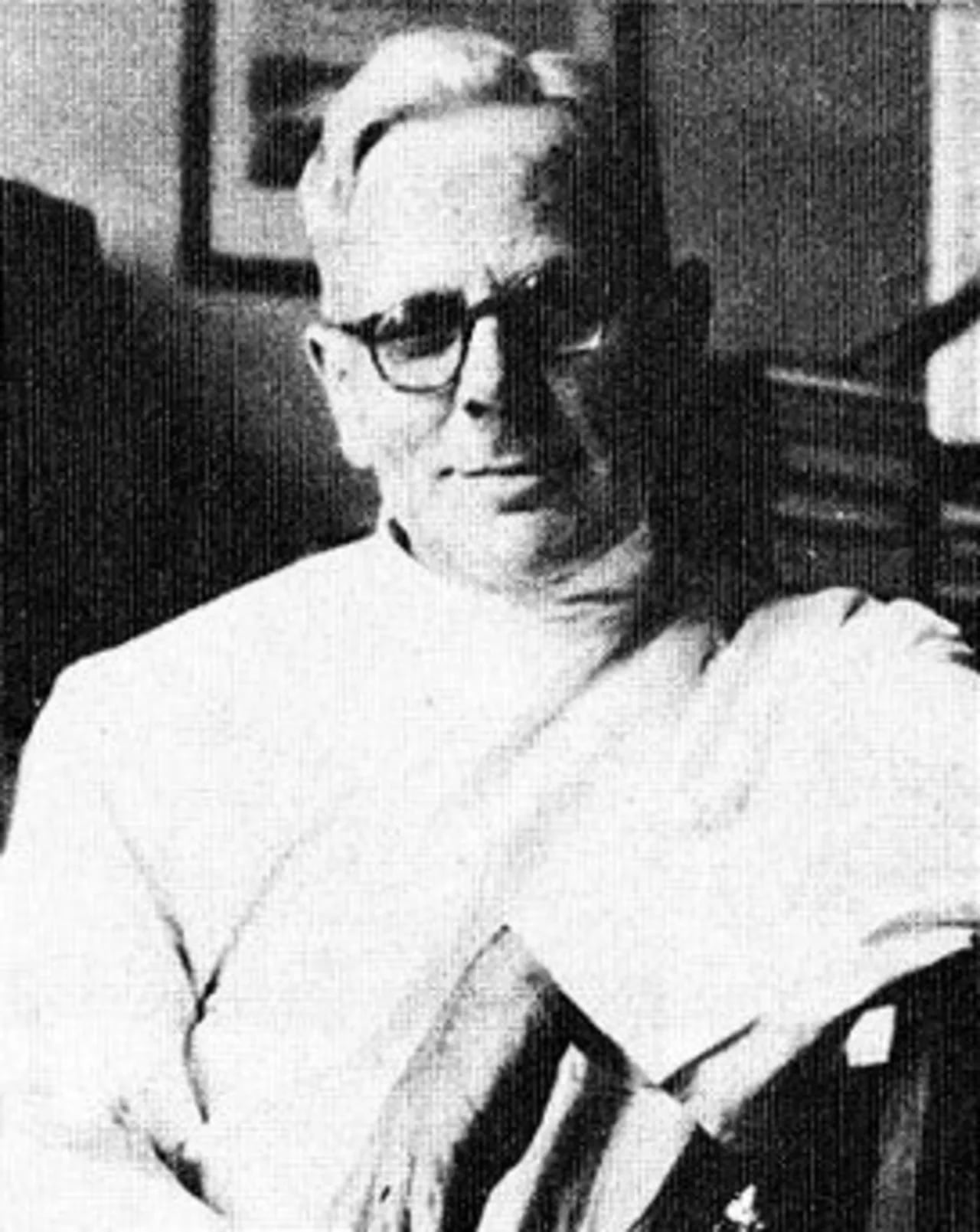 Portrait of Leon Manteuffel-Szoege (1904–1973) – memorial page