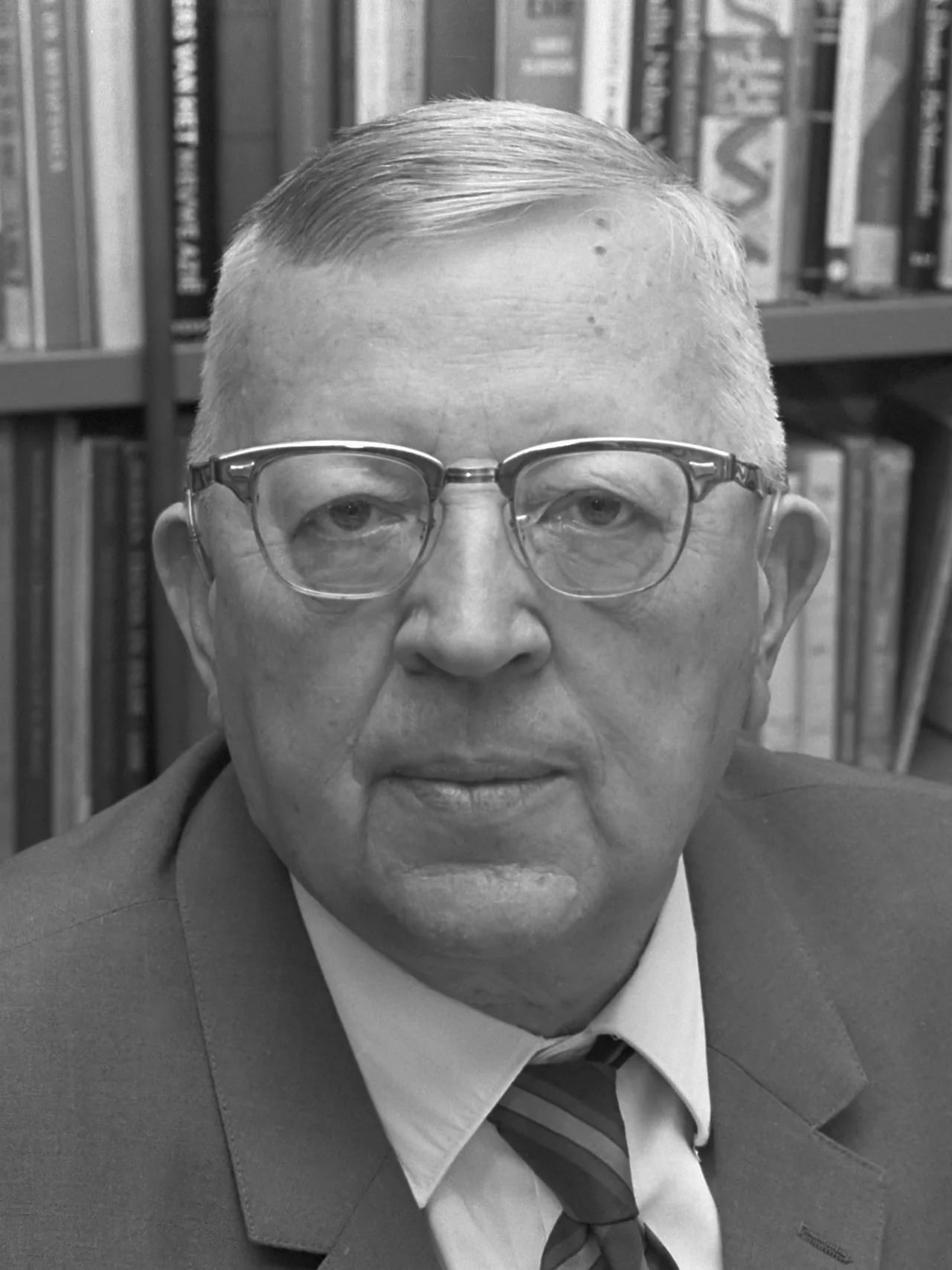 Portrait of Johannes Verkuyl (1908–2001) – memorial page
