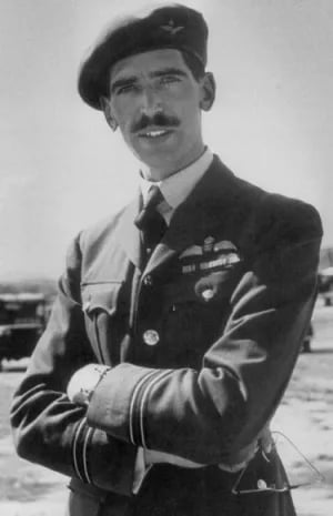 Portrait of Edward Powles (1921–2008) – memorial page