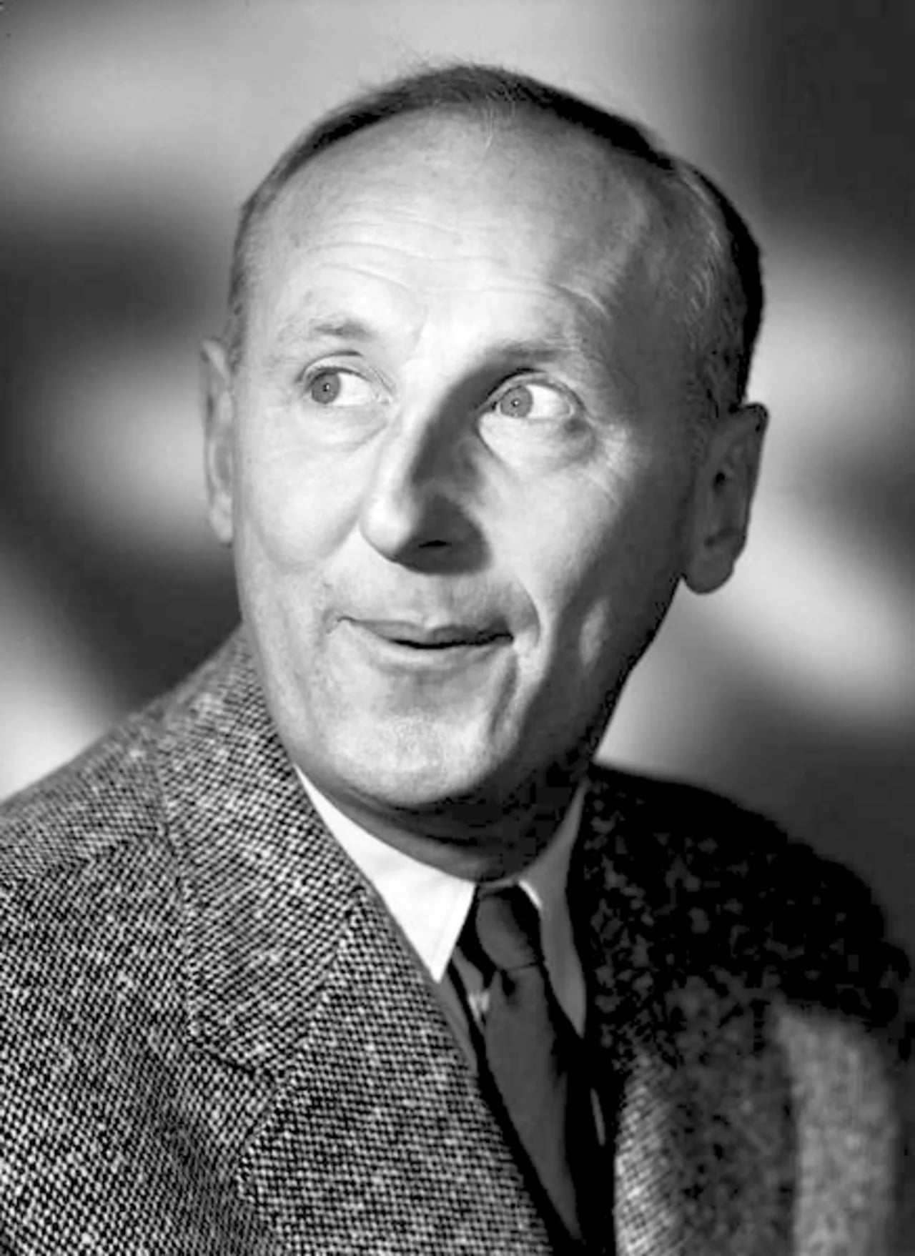 Portrait of Bourvil (1917–1970) – memorial page