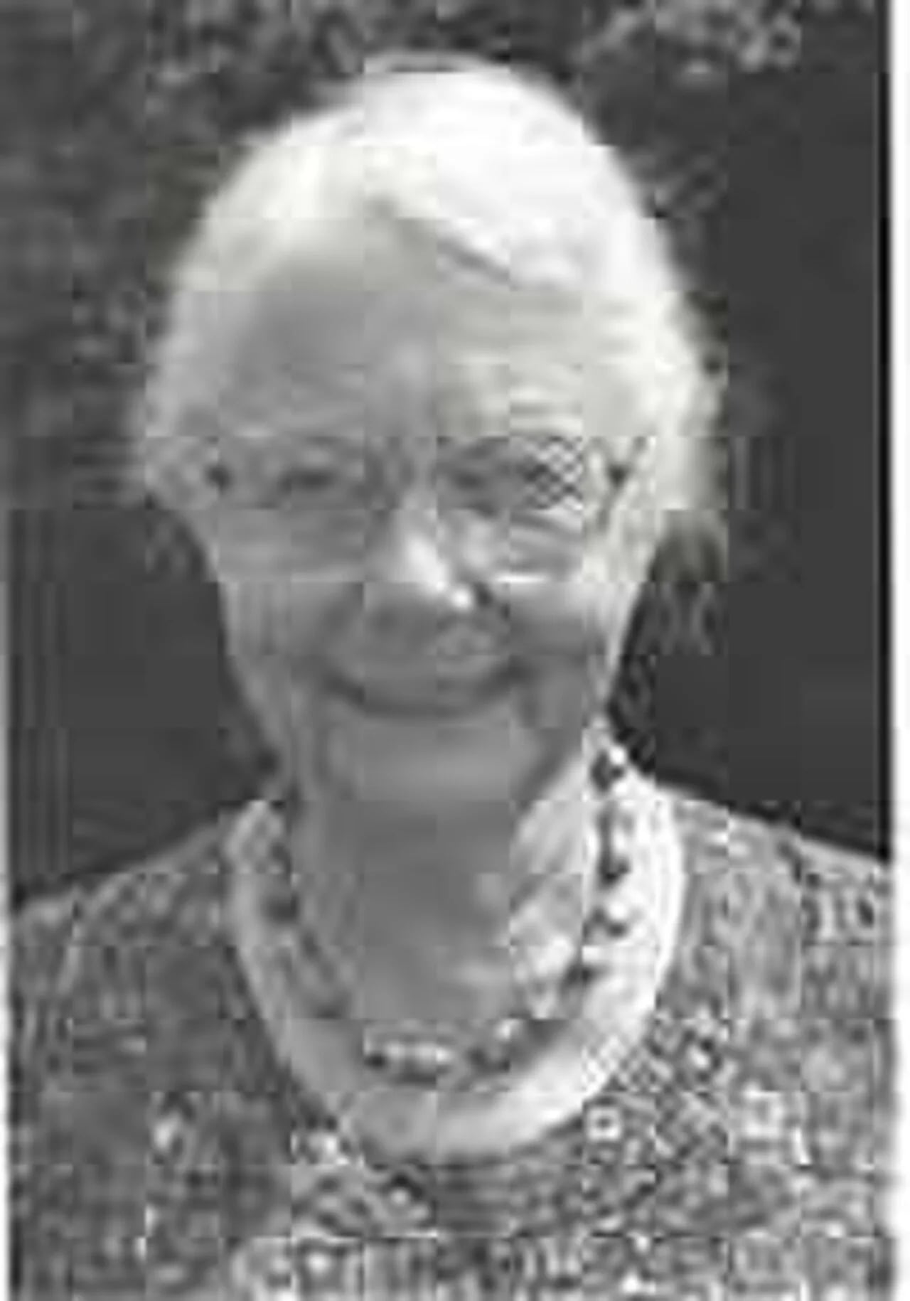 Portrait of Eva Crane (1912–2007) – memorial page
