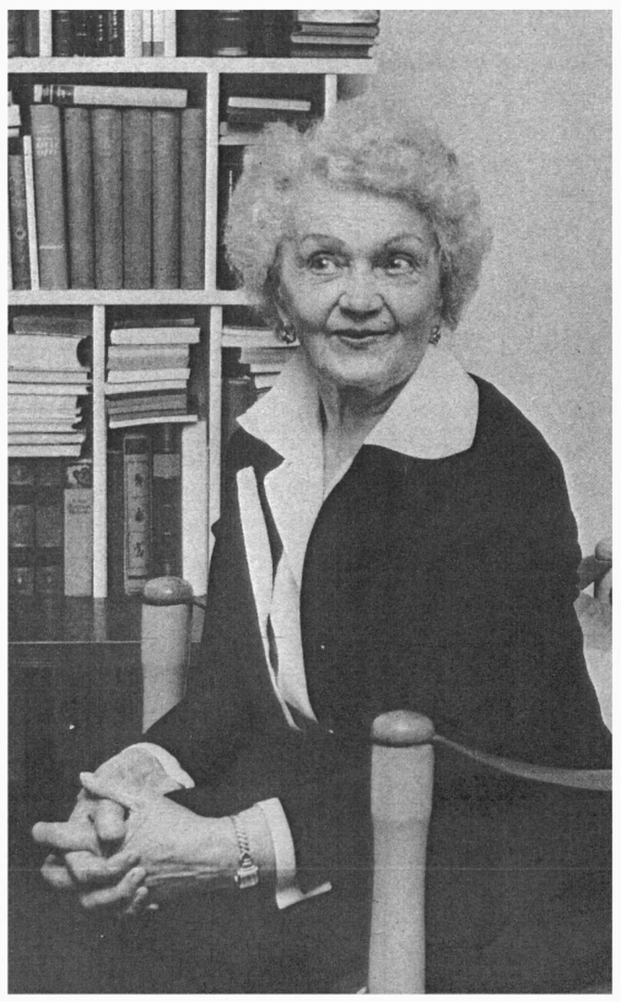 Porträt von Aino Kuusinen (1886–1970) – Gedenkseite