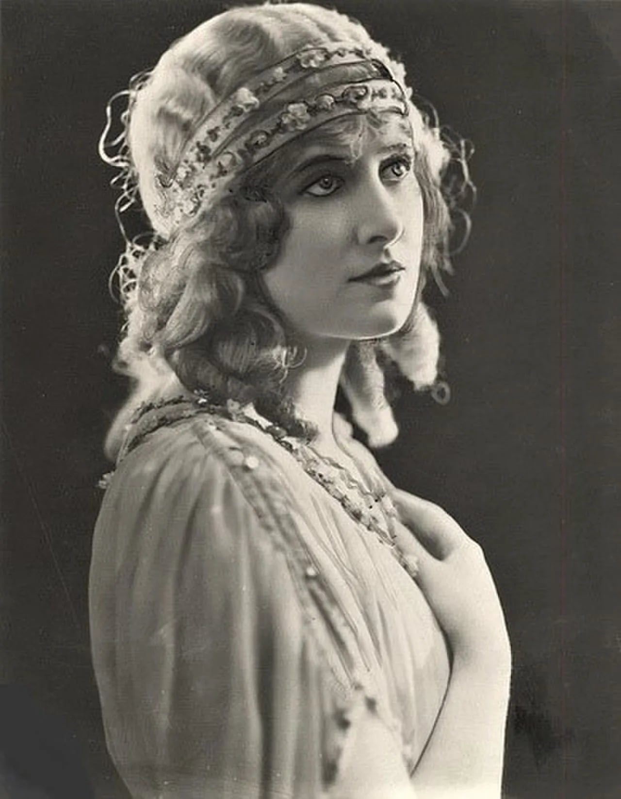 Porträt von Lilian Hall-Davis (1898–1933) – Gedenkseite