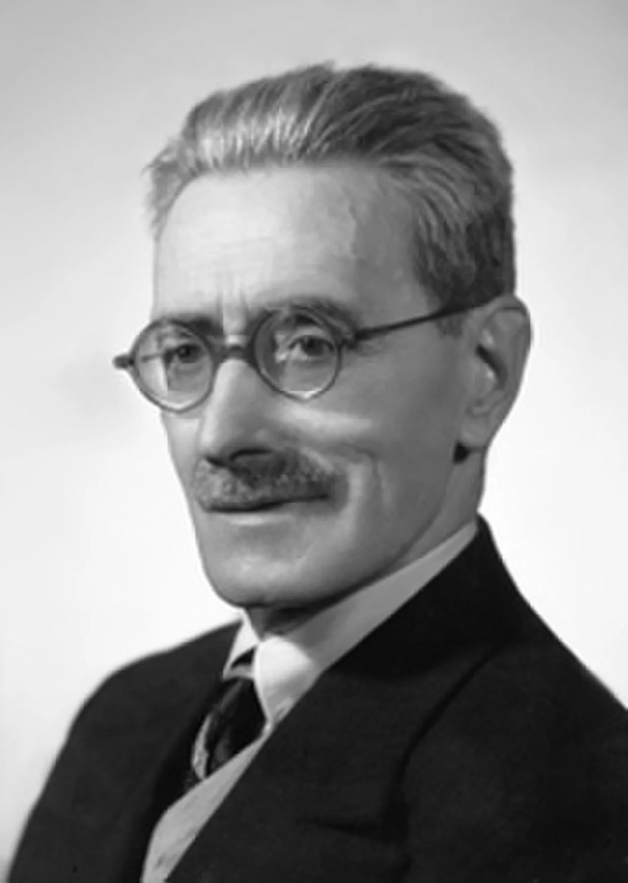 Portrait of Gaetano Ferragni (1887–1954) – memorial page