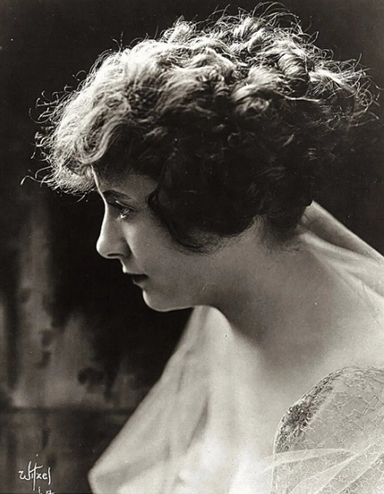 Portrait of Grace Cunard (1893–1967) – memorial page