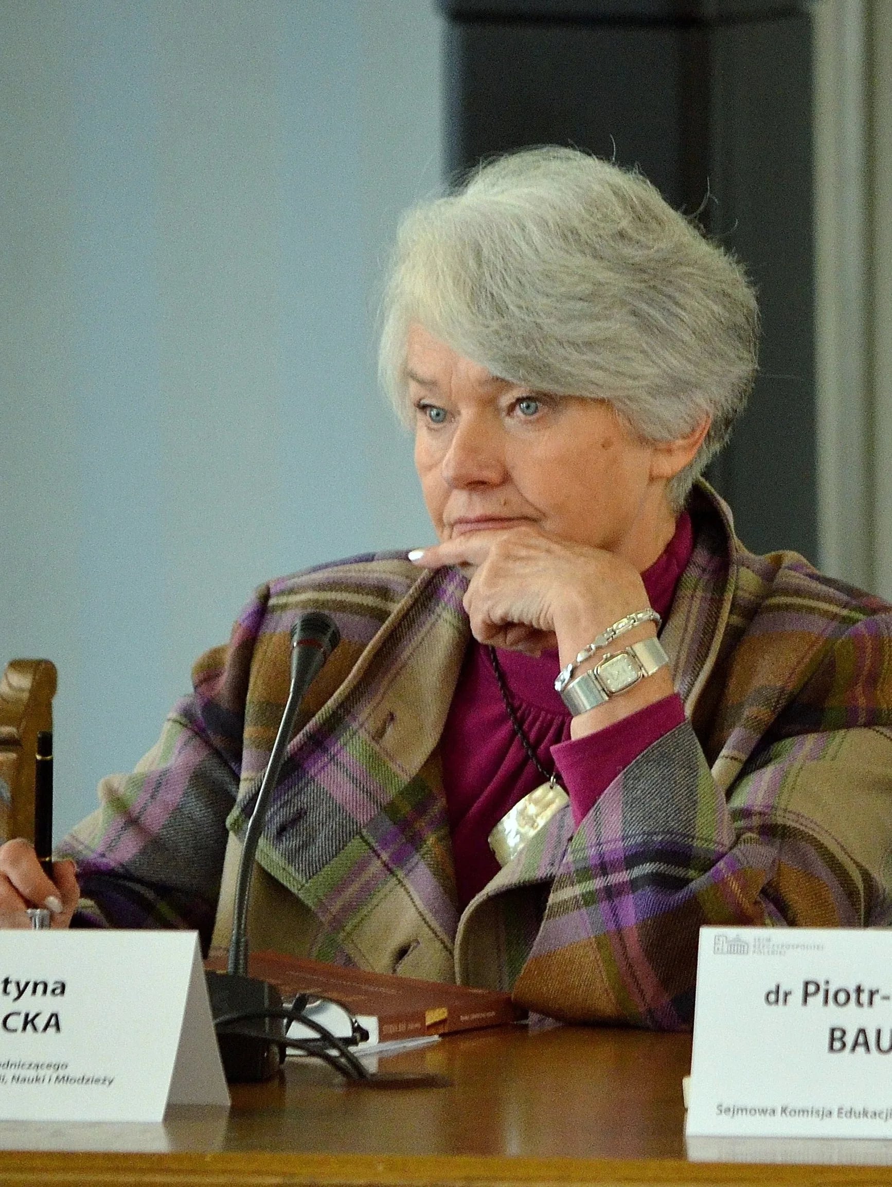 Porträt von Krystyna Łybacka (1946–2020) – Gedenkseite