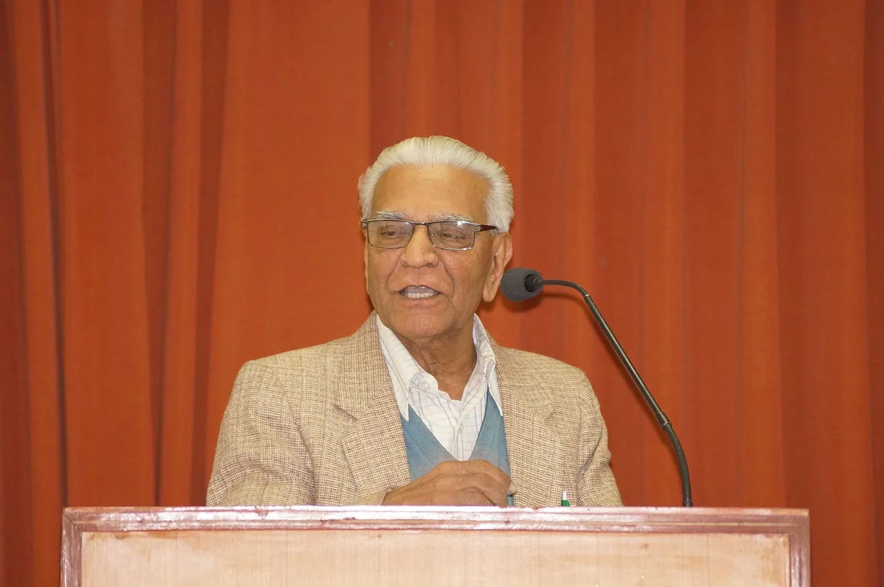 Porträt von Dhiru Parikh (1933–2021) – Gedenkseite