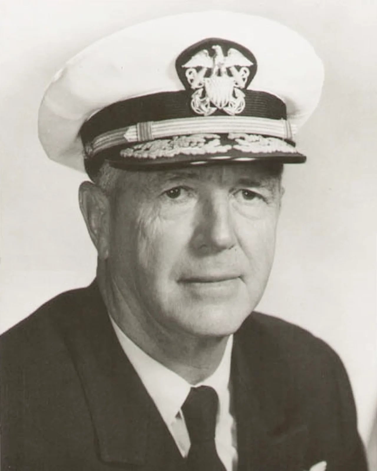 Portrait of Fitzhugh Lee III (1905–1992) – memorial page