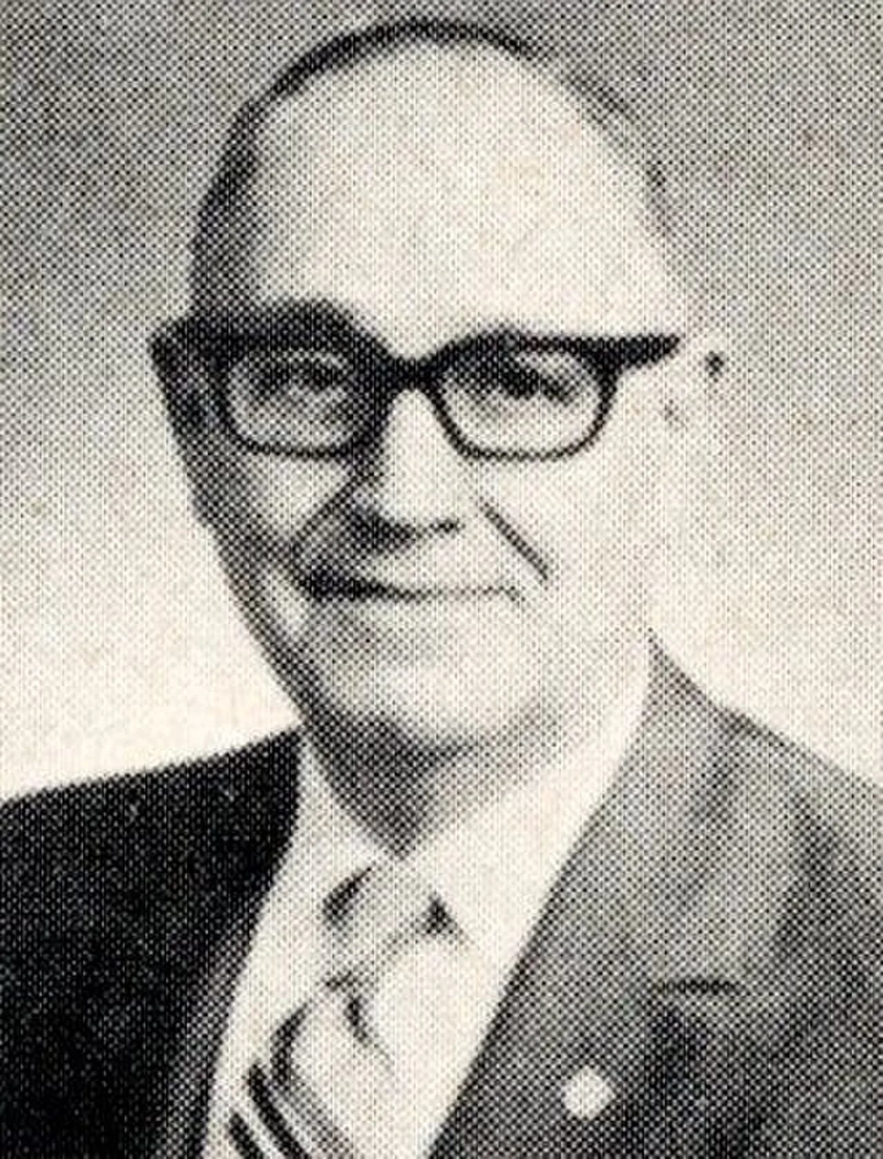 Portrait of E. W. Lampson (1904–1997) – memorial page