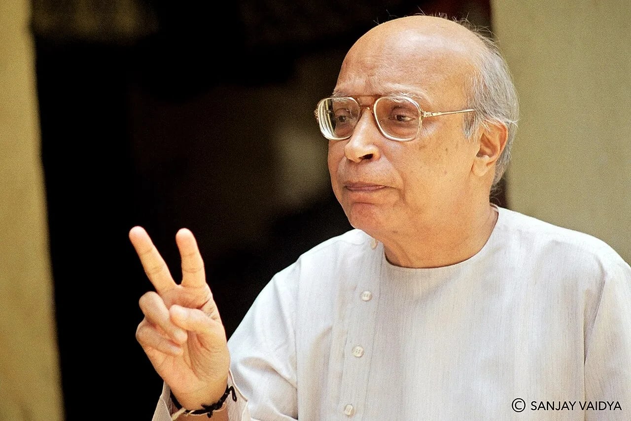 Porträt von Bhagwatikumar Sharma (1934–2018) – Gedenkseite