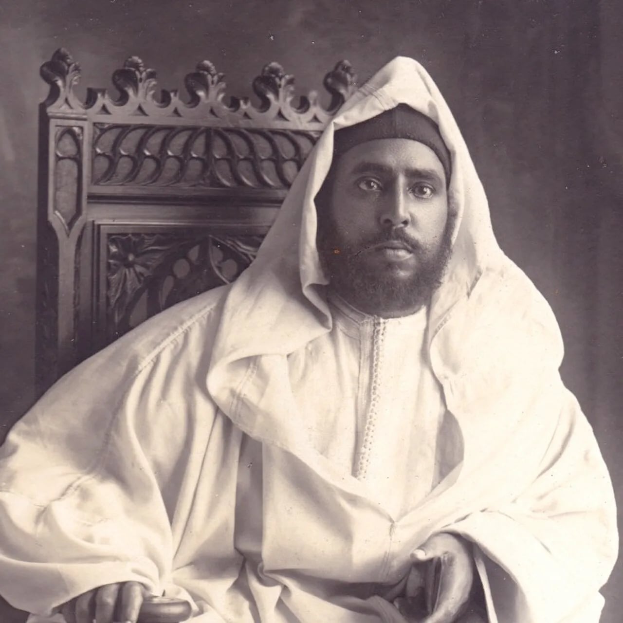 Porträt von Mulai Abd al-Hafiz (1875–1937) – Gedenkseite