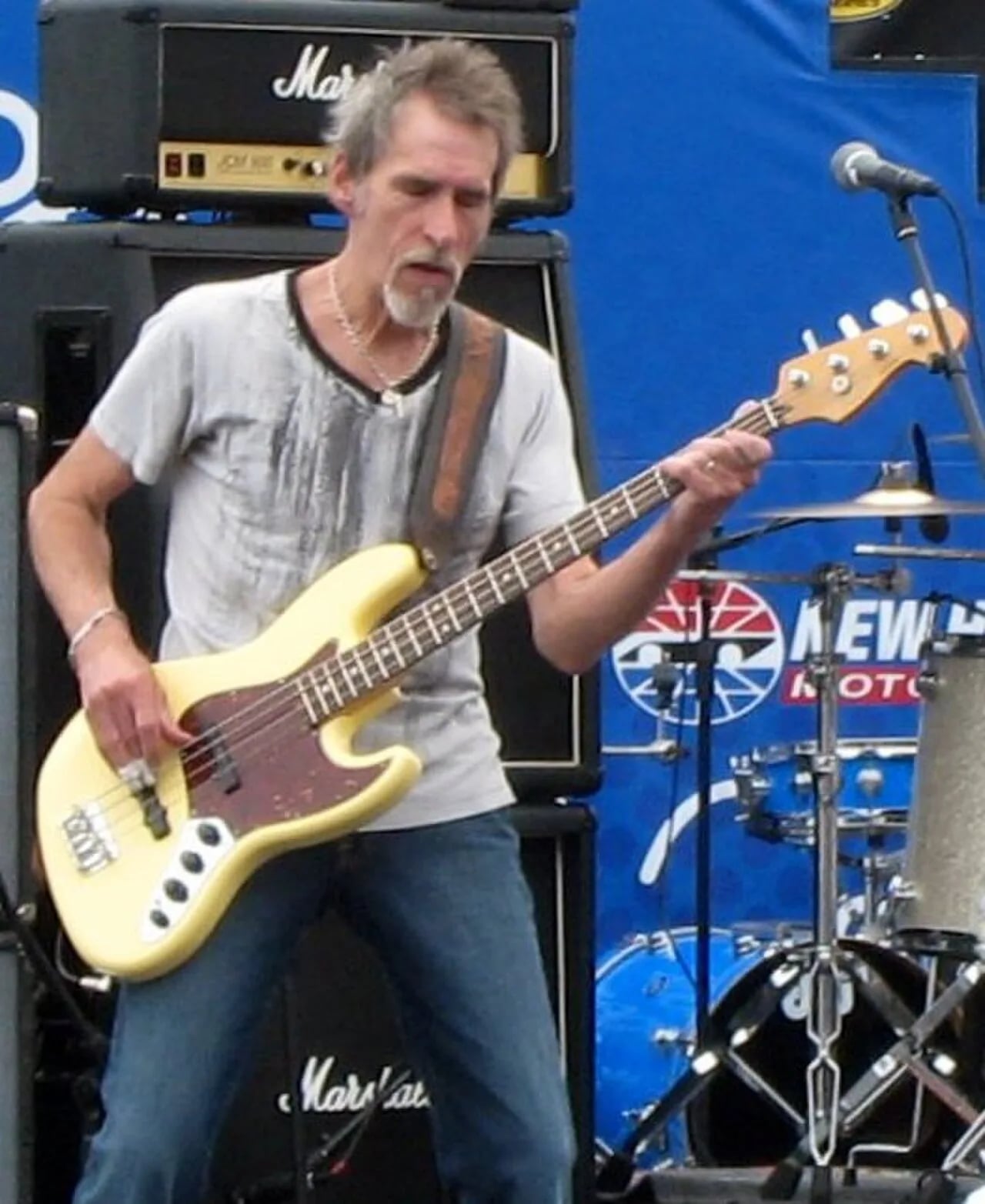 Porträt von Craig MacGregor (1949–2018) – Gedenkseite