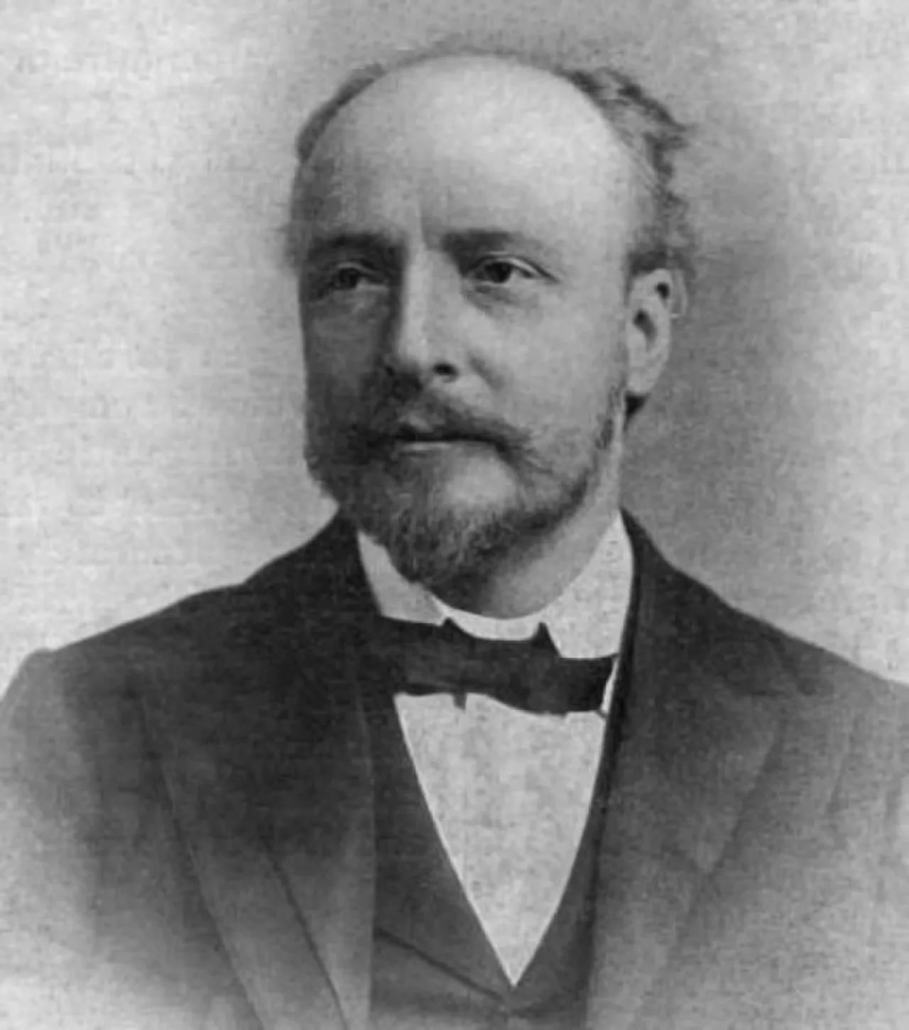 Portrait of James Dewar (1842–1923) – memorial page