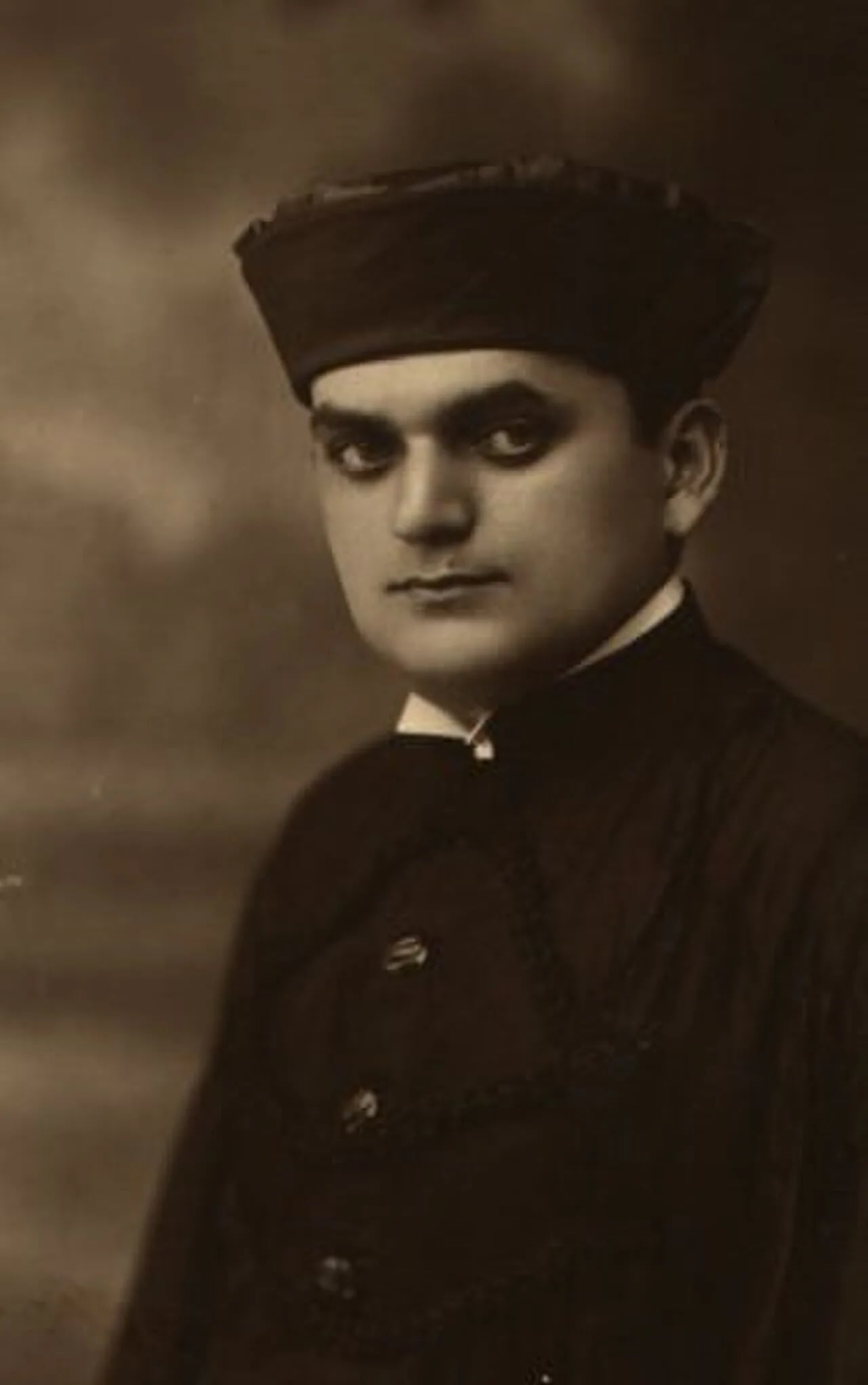 Porträt von Luís da Câmara Cascudo (1898–1986) – Gedenkseite