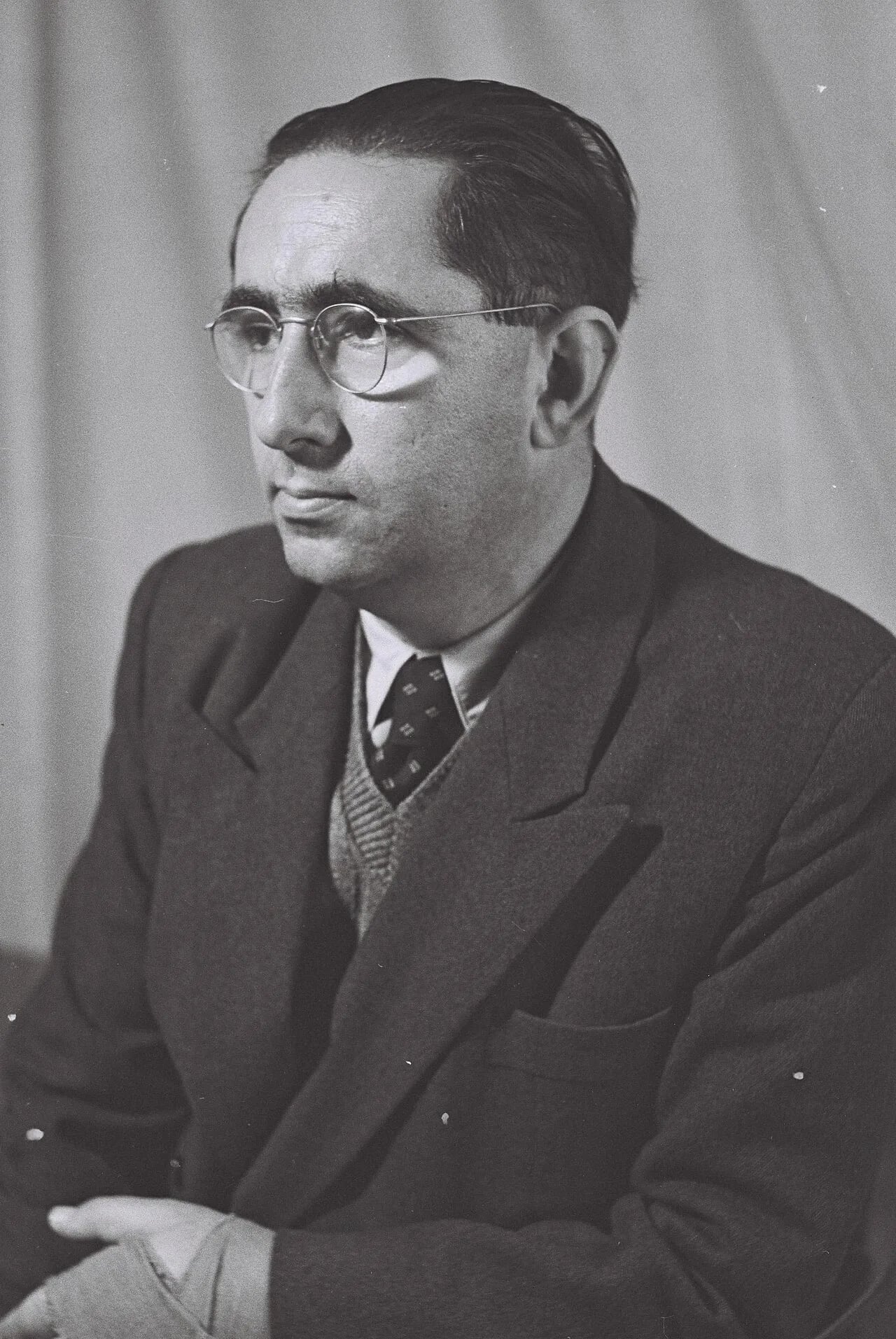 Portrait of Idov Cohen (1909–1998) – memorial page