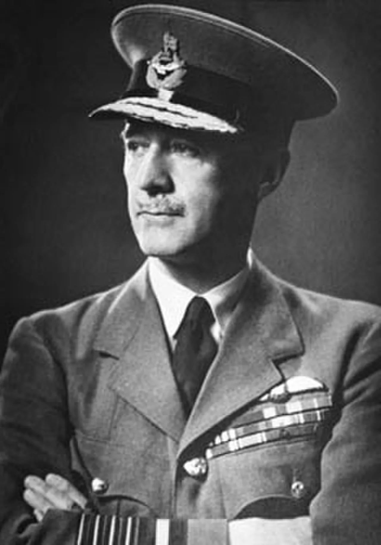 Portrait of Cyril Newall (1886–1963) – memorial page