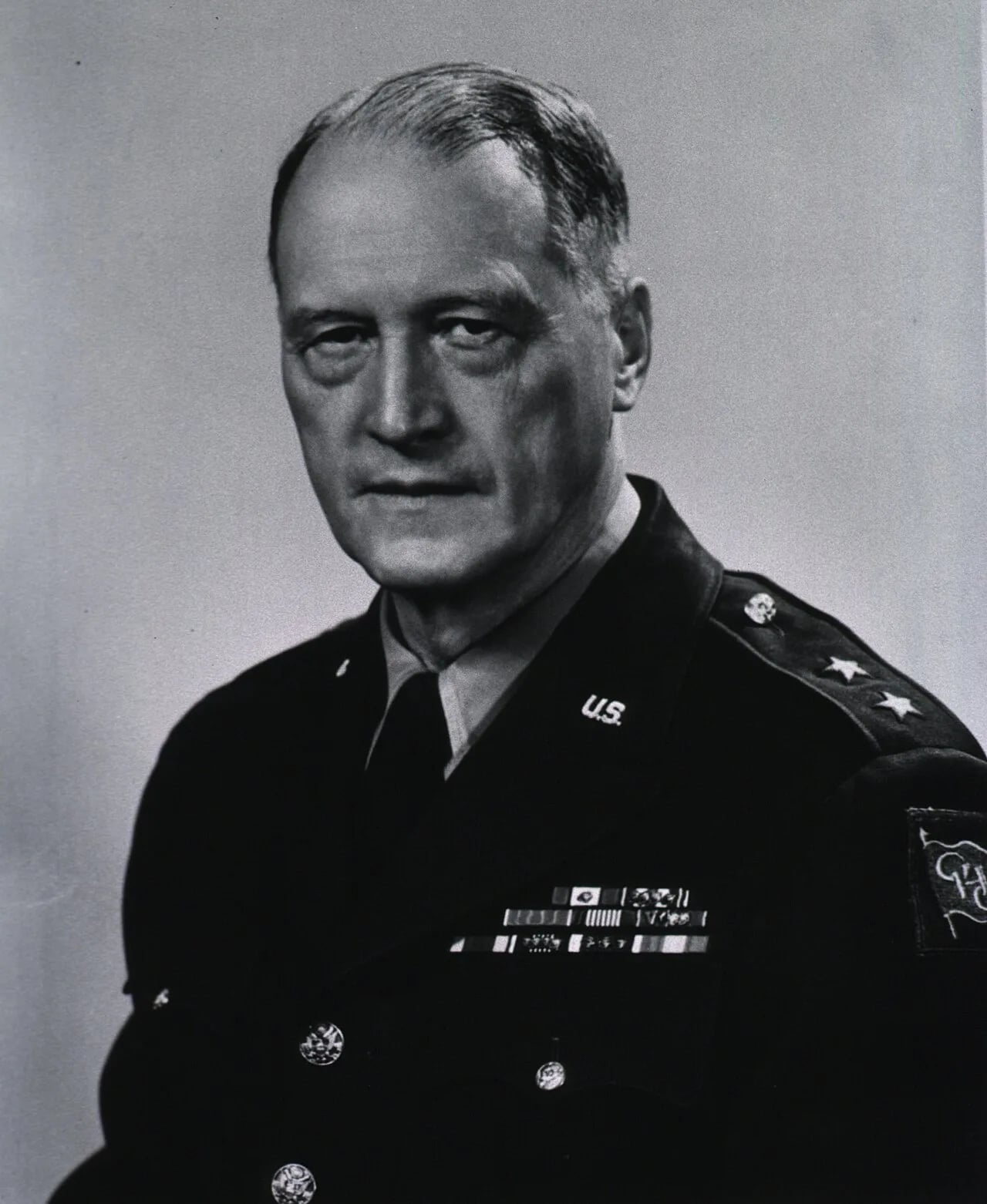 Portrait of Edgar Erskine Hume (1889–1952) – memorial page