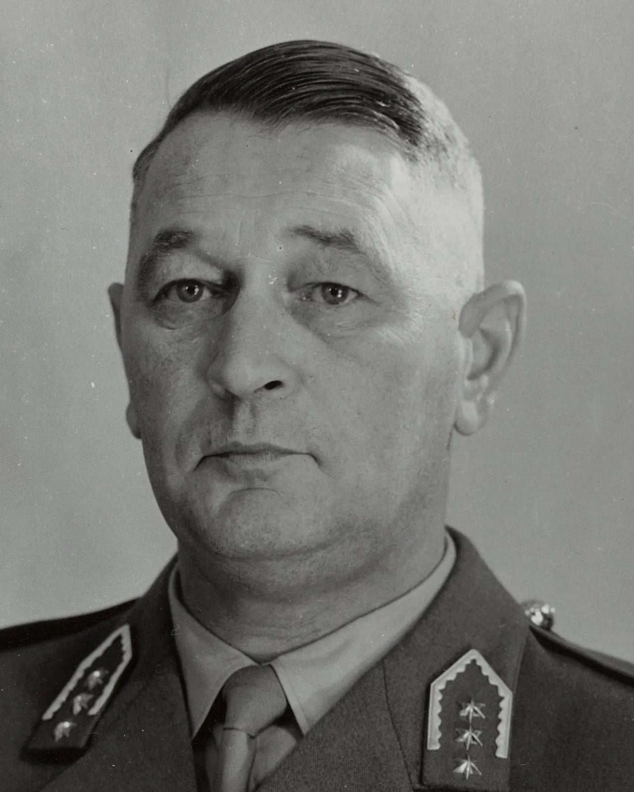 Portrait of Gillis Johannis le Fèvre de Montigny (1901–1982) – memorial page
