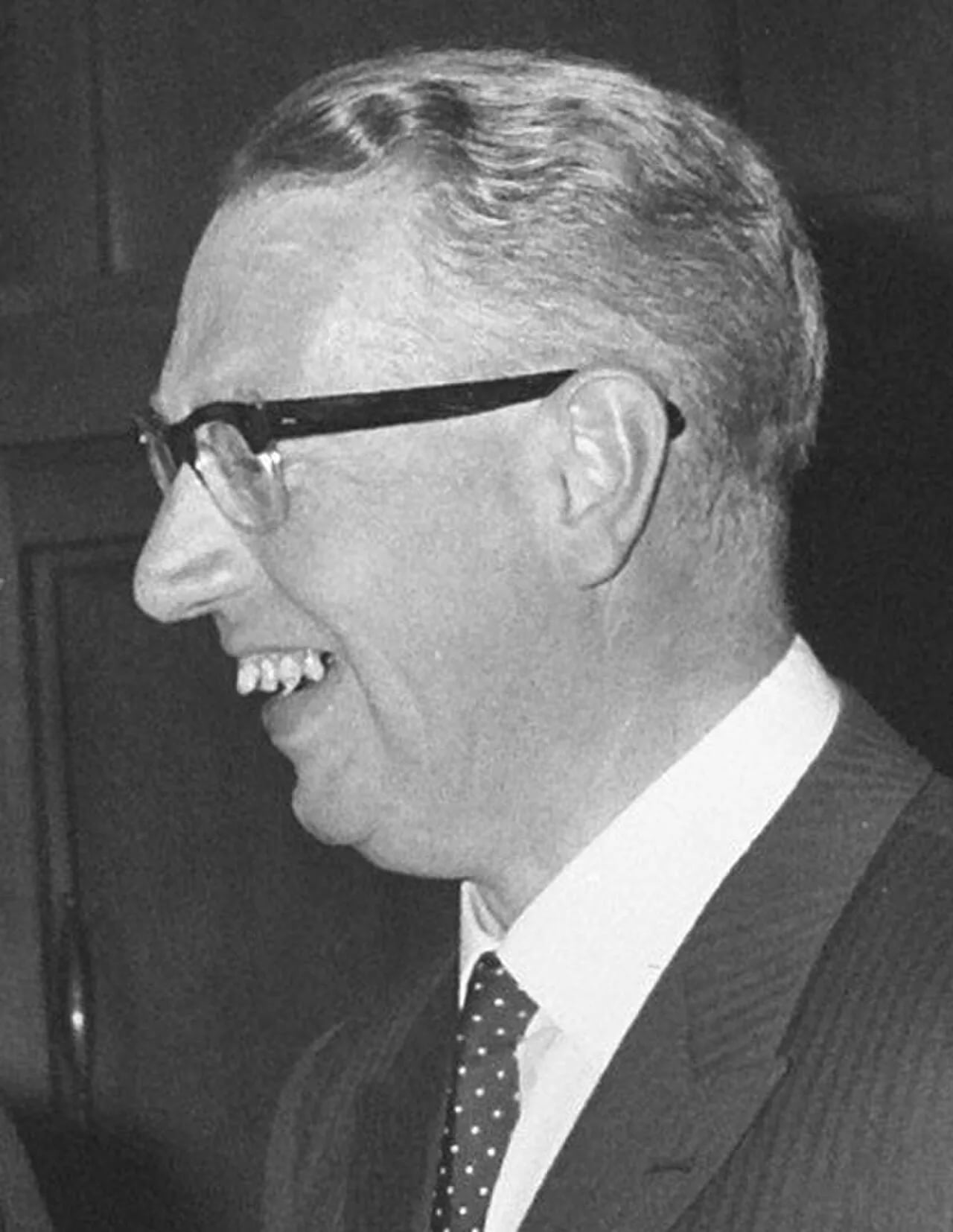 Portrait of Dirk Kastelein (1916–1993) – memorial page