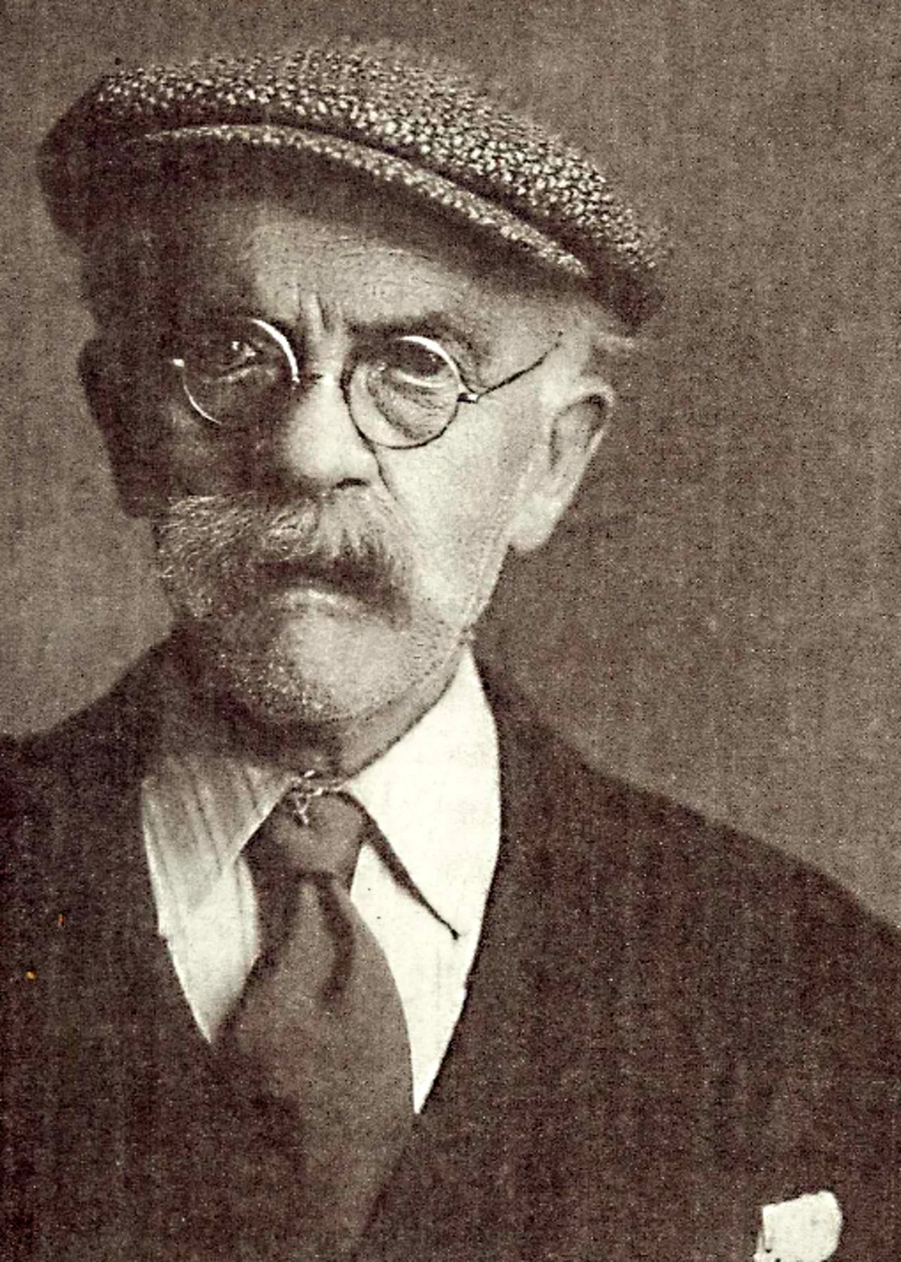 Portrait of Pierre Degeyter (1848–1932) – memorial page