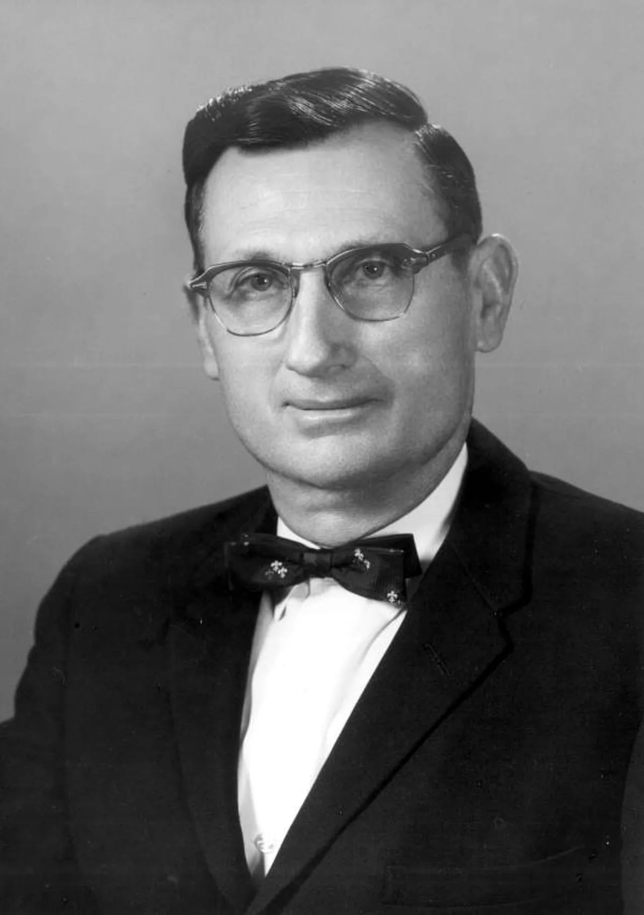 Portrait of Sam Saunders (1905–2005) – memorial page
