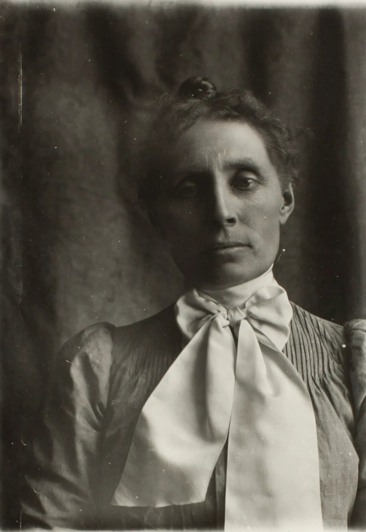 Porträt von Julia Christianson Hoffman (1856–1934) – Gedenkseite